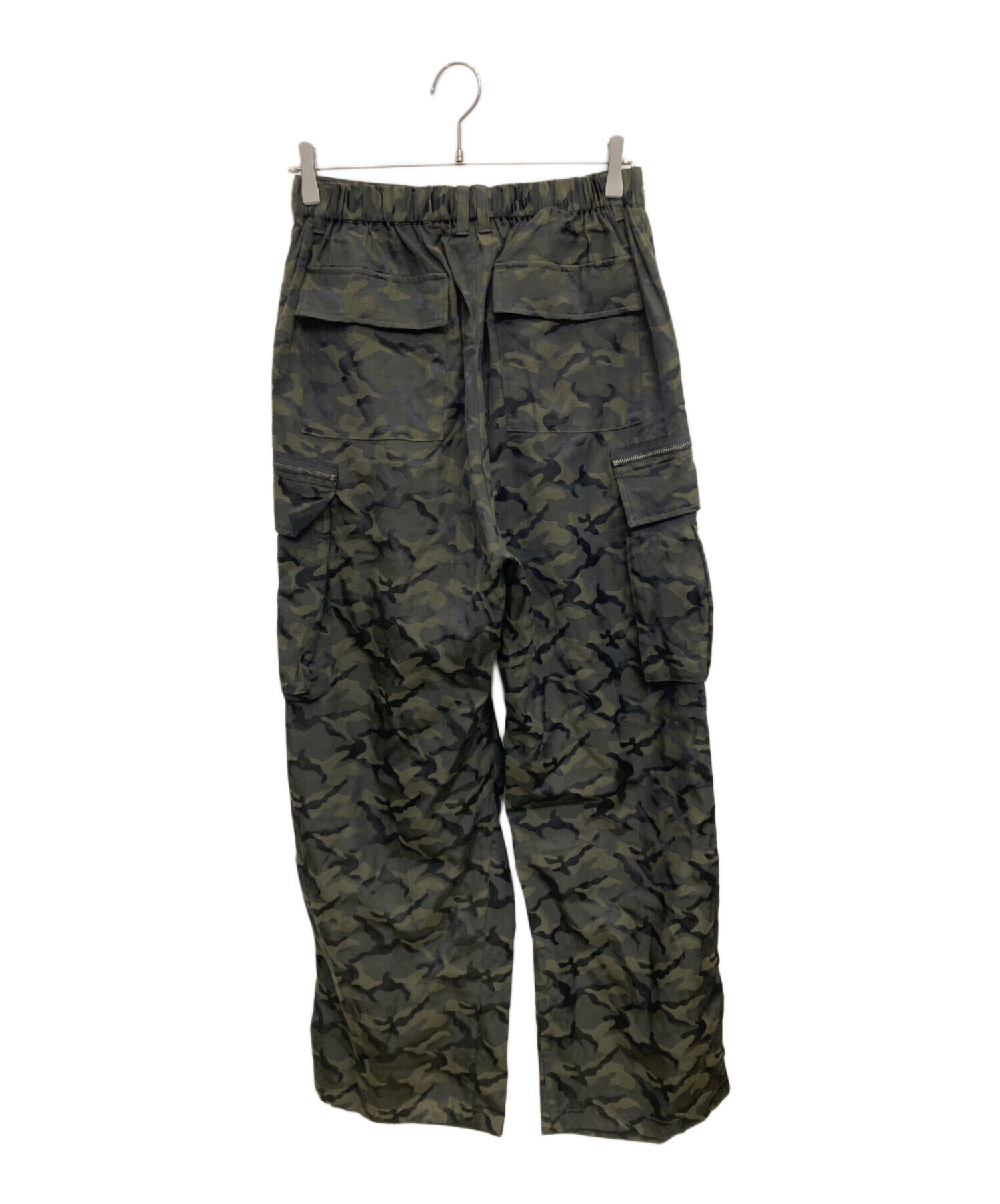 中古・古着通販】juha (ユハ) CAMOUFLAGE CARGO PANTS カーキ サイズ:4 
