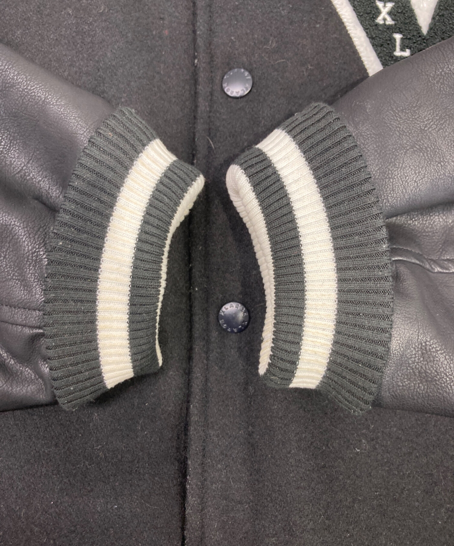 中古・古着通販】X-LARGE (エクストララージ) スタジャン ブラック