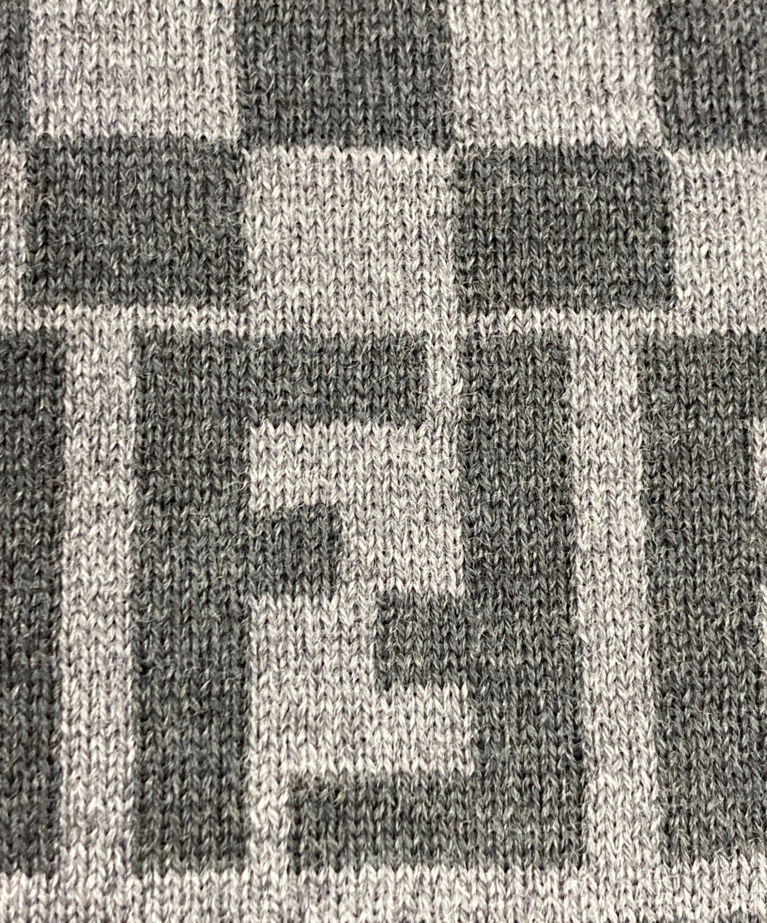中古・古着通販】FENDI (フェンディ) マフラー グレー サイズ:42