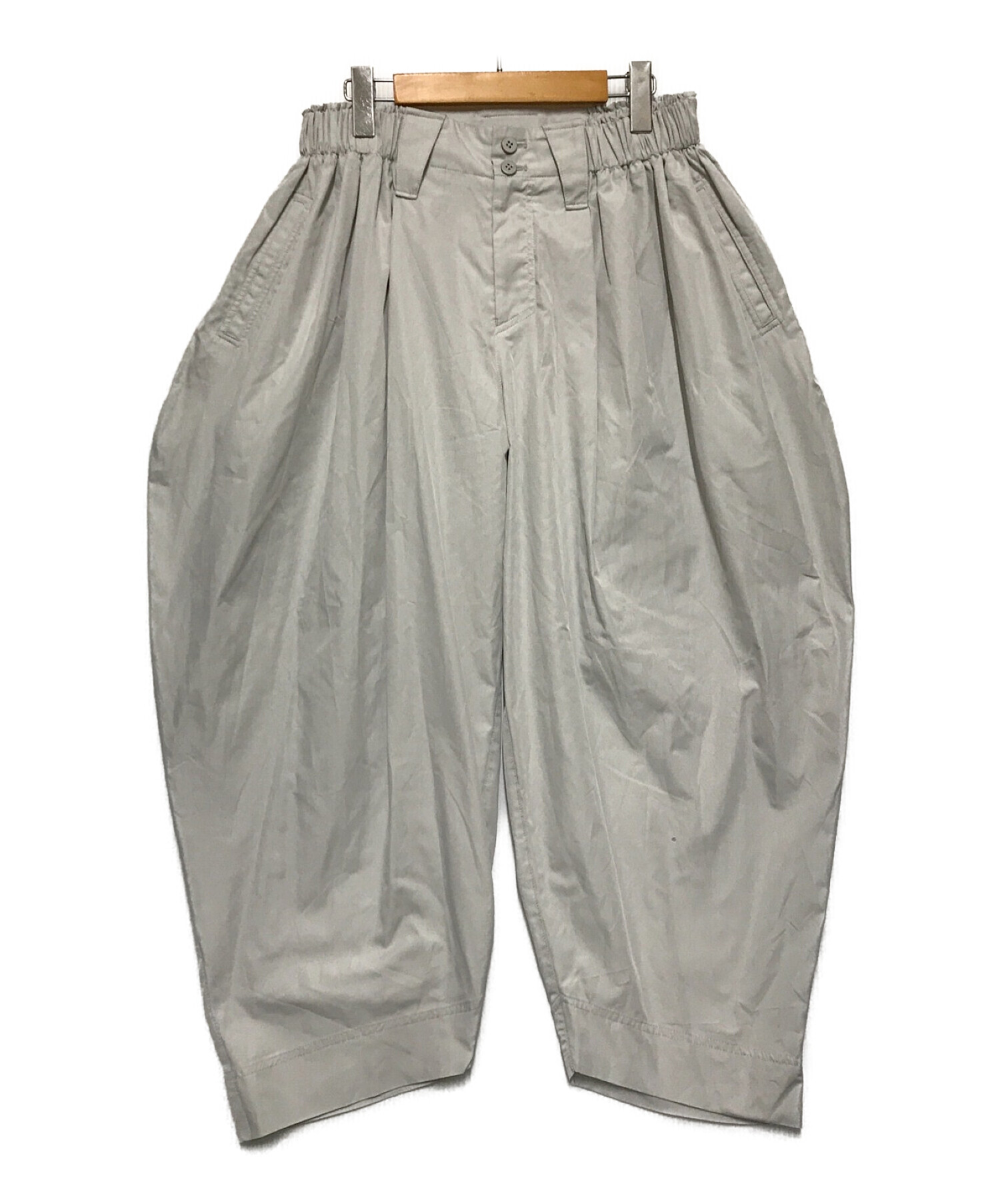 ISSEY MIYAKE イッセイミヤケ スラックス レディース 【古着】【中古】 中古・古着通販】ISSEY MIYAKE (イッセイミヤケ) バルーンタックワイド