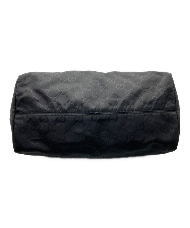 GUCCI ブラック ナイロン バッグ 正規品！GUCCI ブラックナイロンショルダーバッグ(^_^ゞすぐ発送致し