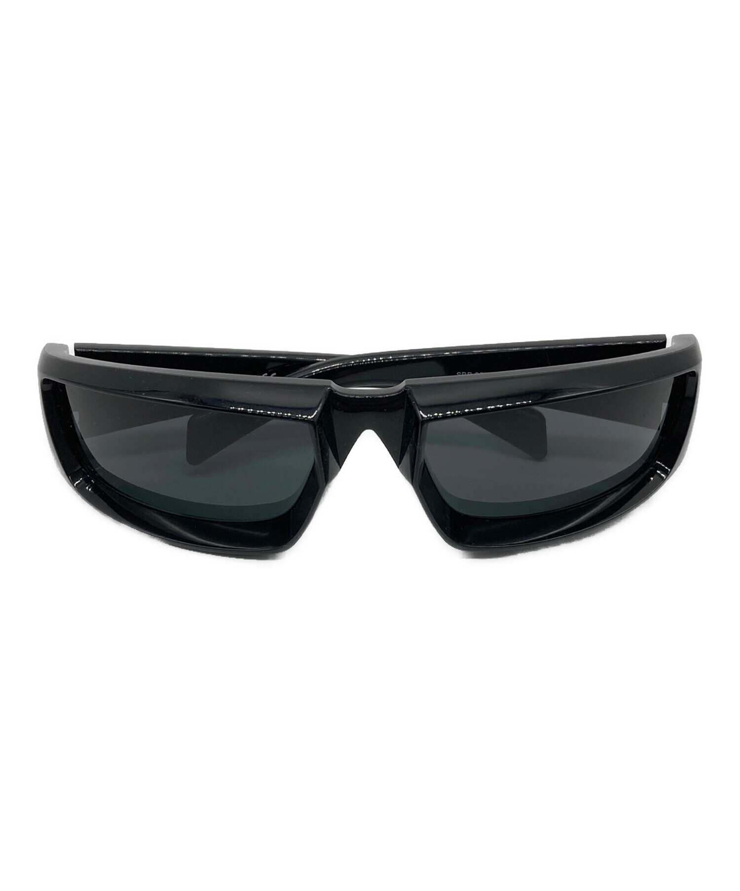 【廃盤品】プラダ バタフライ ミニマルバロック サングラス 黒 カラーレンズ 希少 PRADA プラダ バタフライ ミニマルバロック サングラス hyde着用