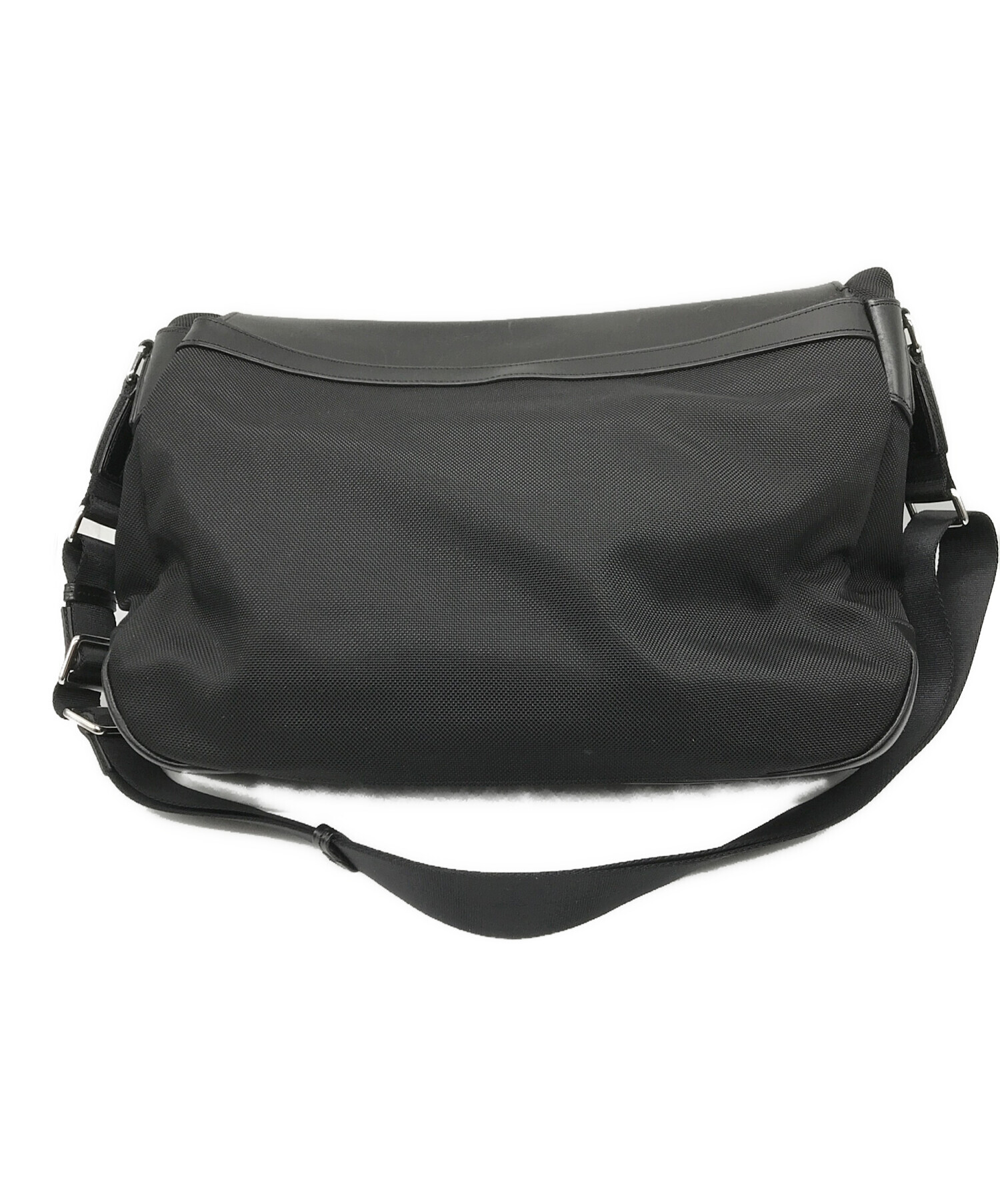 中古・古着通販】TUMI (トゥミ) Townhouse Wilton Messenger ブラック 