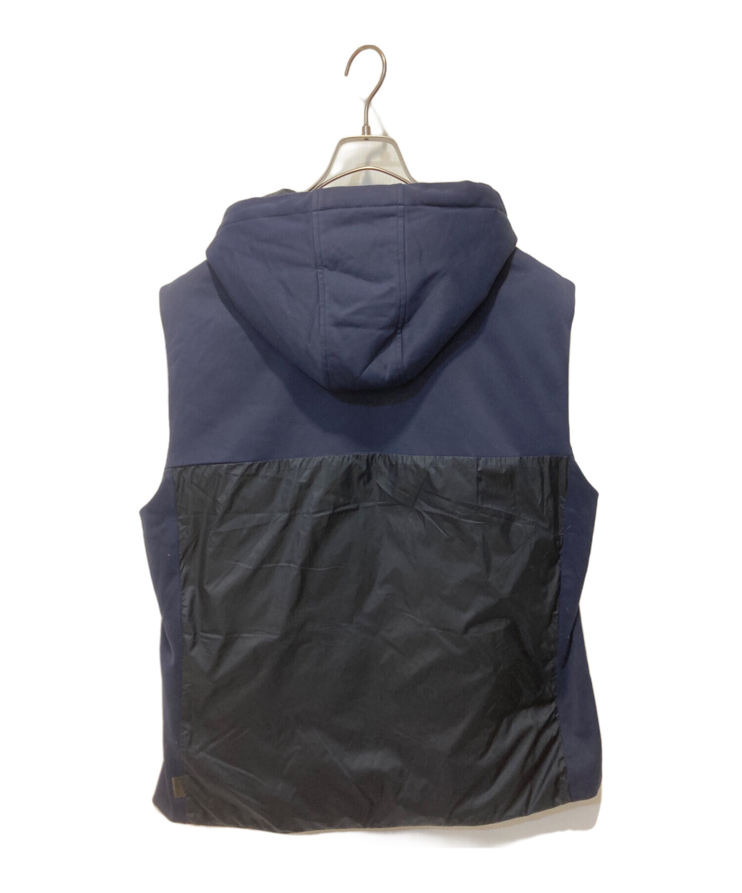 中古・古着通販】ARMANI COLLEZIONI (アルマーニ コレツィオーニ) 中綿 