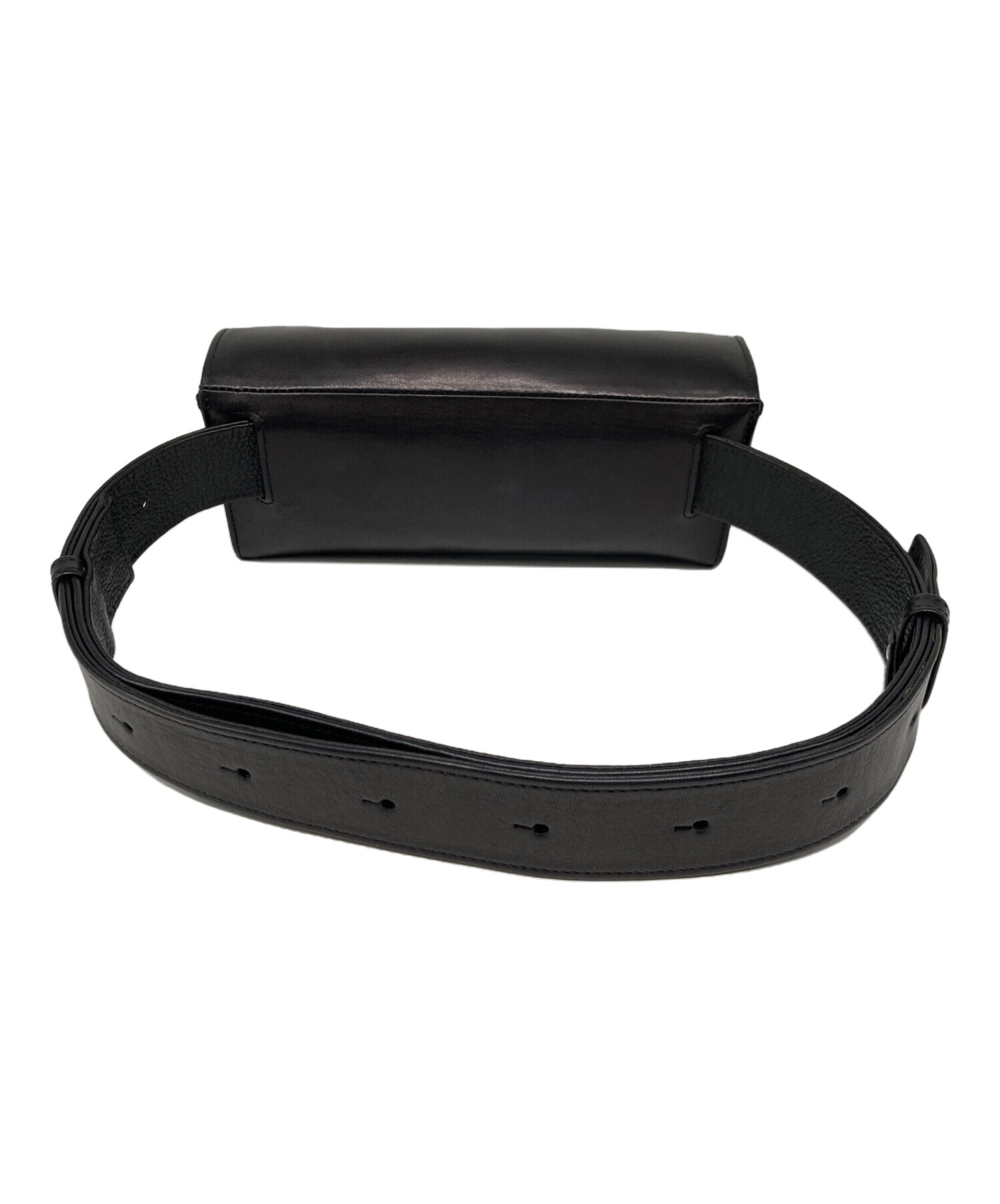 ETRE TOKYO × Inswirl ディアスキンボディバッグ