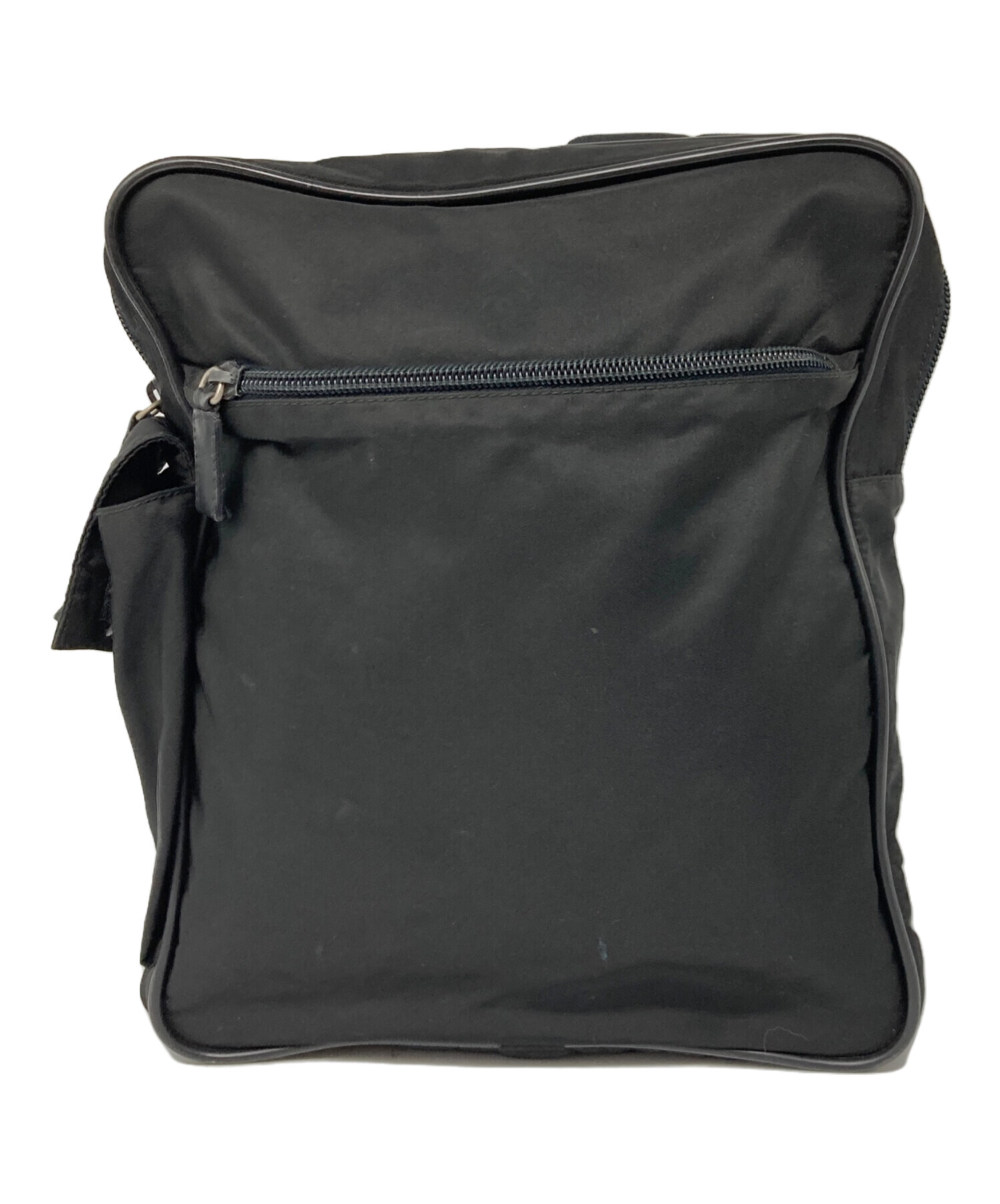 中古・古着通販】PRADA (プラダ) ナイロンボディバッグ ブラック 中古・古着通販】PRADA (プラダ) ナイロンボディバッグ ブラック