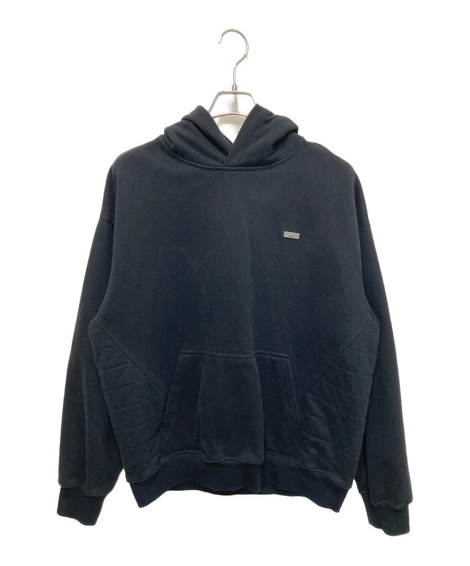 中古・古着通販】SUPPLIER (サプライヤー) ロゴパーカー ブラック 