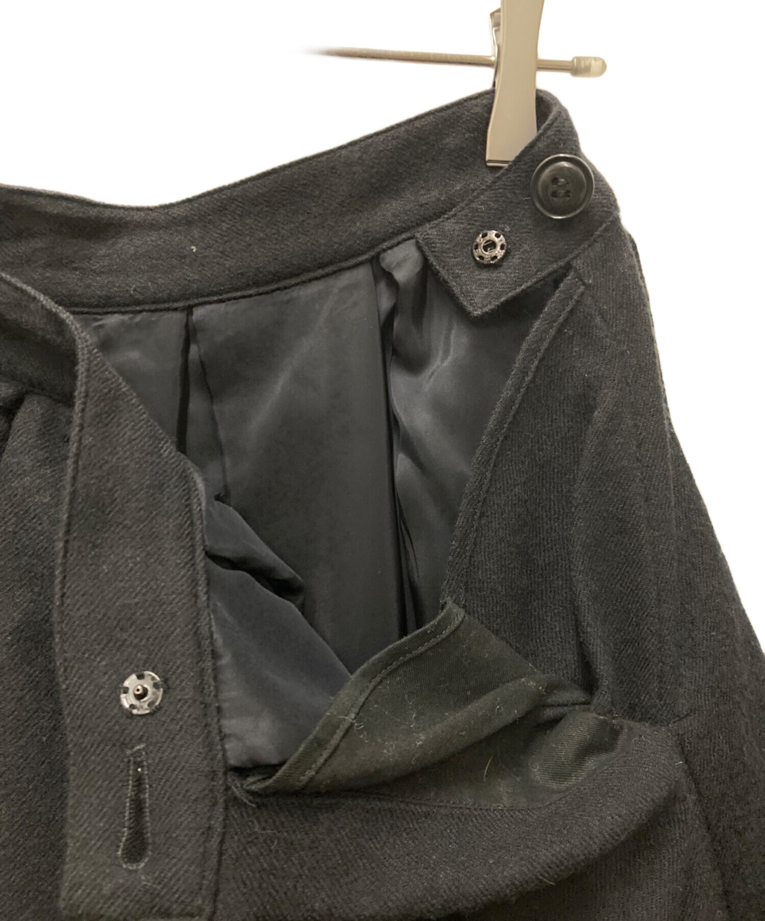 y's ワイズ ウール フランネル バック ドレープ スカート ブラック y's ワイズ ウール フランネル バック ドレープ スカート ブラック