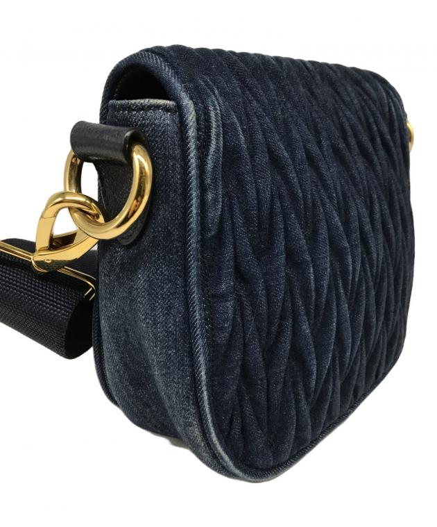 MIU MIU デニム メッセンジャーバッグ 中古・古着通販】MIU MIU (ミュウミュウ) マテラッセデニムショルダー