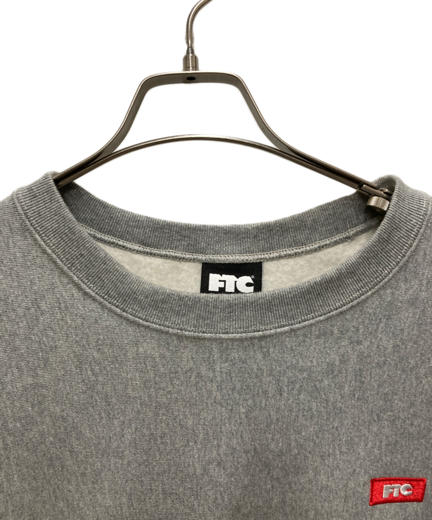 中古・古着通販】FTC (エフティーシー) SMALL BOX LOGO CREW NECK 