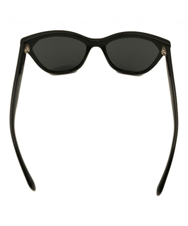 【小名木川 】PRADA ブラックキャットアイサングラス ケース付き 中古・古着通販】PRADA (プラダ) キャットアイサングラス ブラック