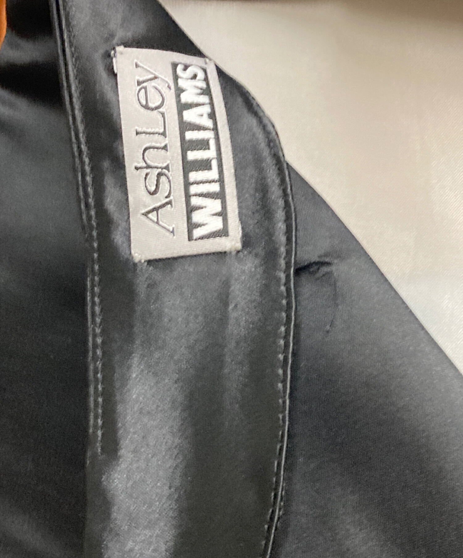 【新品】 アシュリーウィリアムズ ダルメシアン 個性的 タイトスカート 中古・古着通販】ASHLEY WILLIAMS (アシュリーウィリアムズ