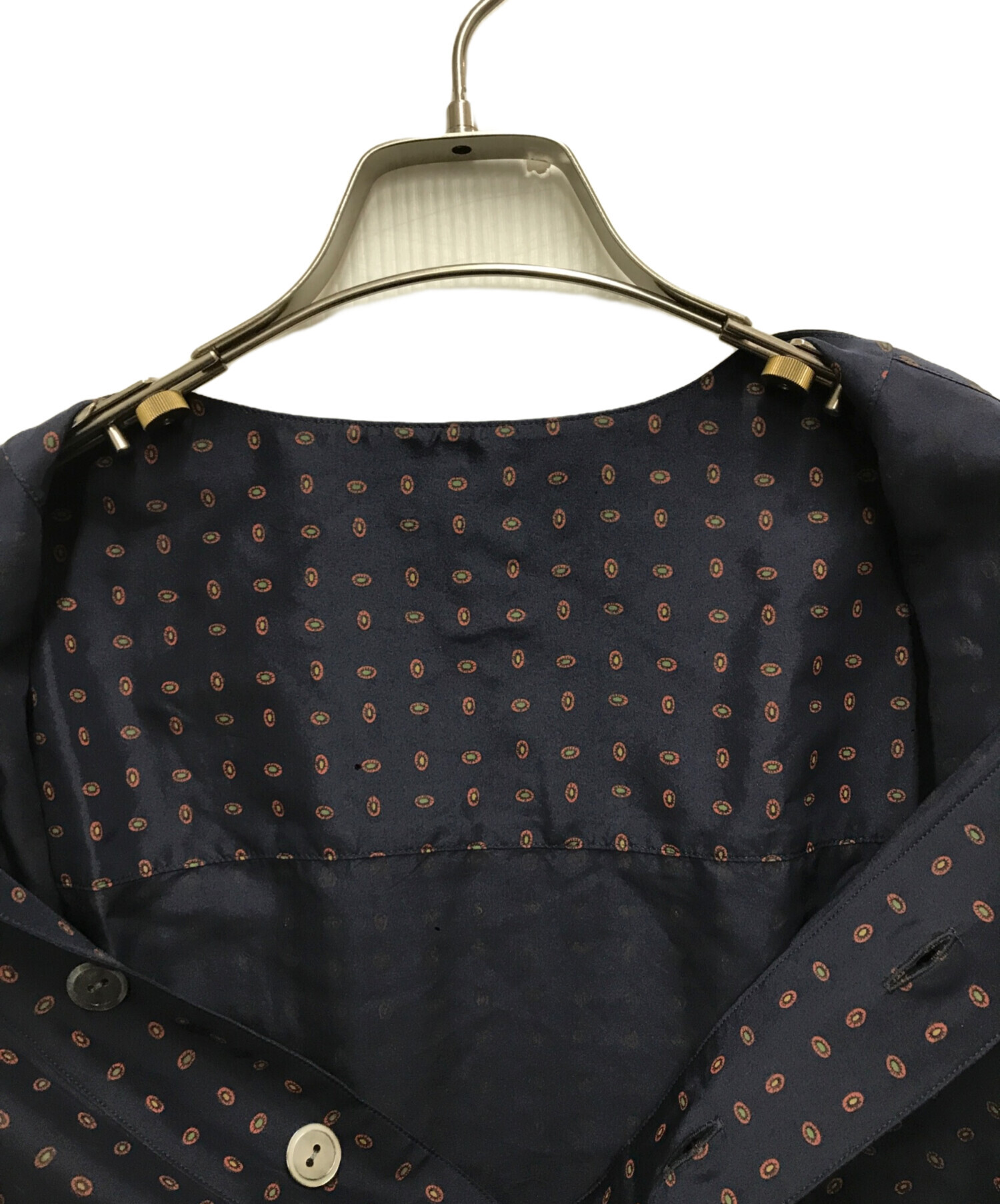 ARTS＆SCIENCE ドット柄シルクブラウス ARTS&SCIENCE ドット柄 シルクブラウス ネイビー