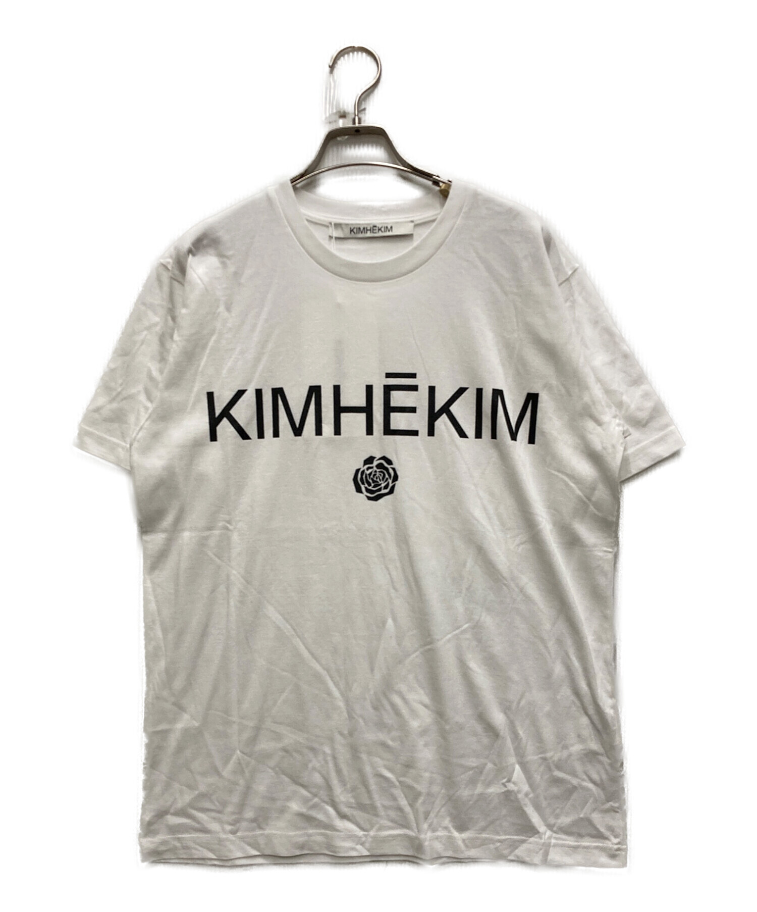 中古・古着通販】KIMHEKIM (キムヘキム) ローズロゴプリントTシャツ 