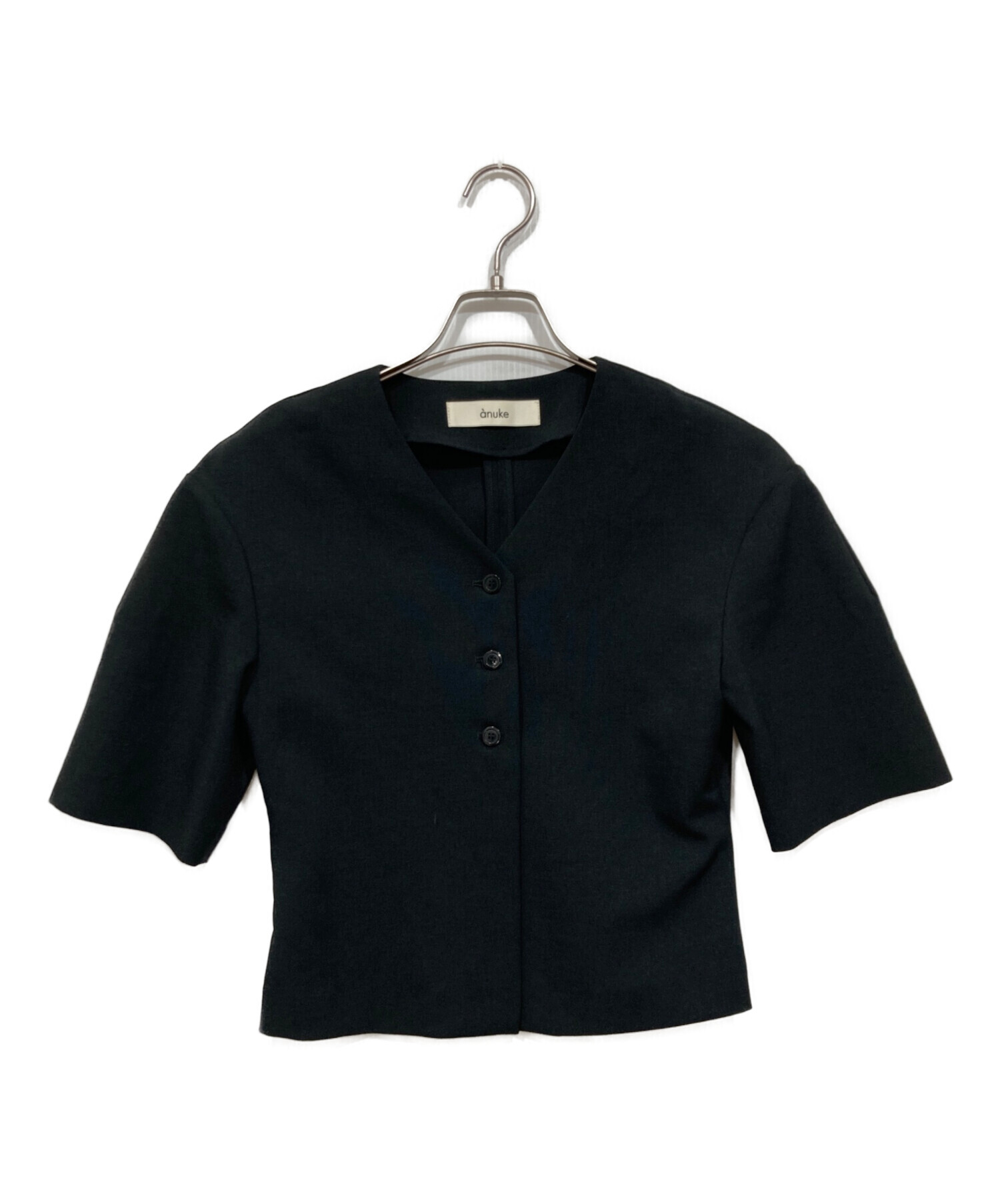 中古・古着通販】ANUKE (アンヌーク) Vneck Compact Shirts ブラック 