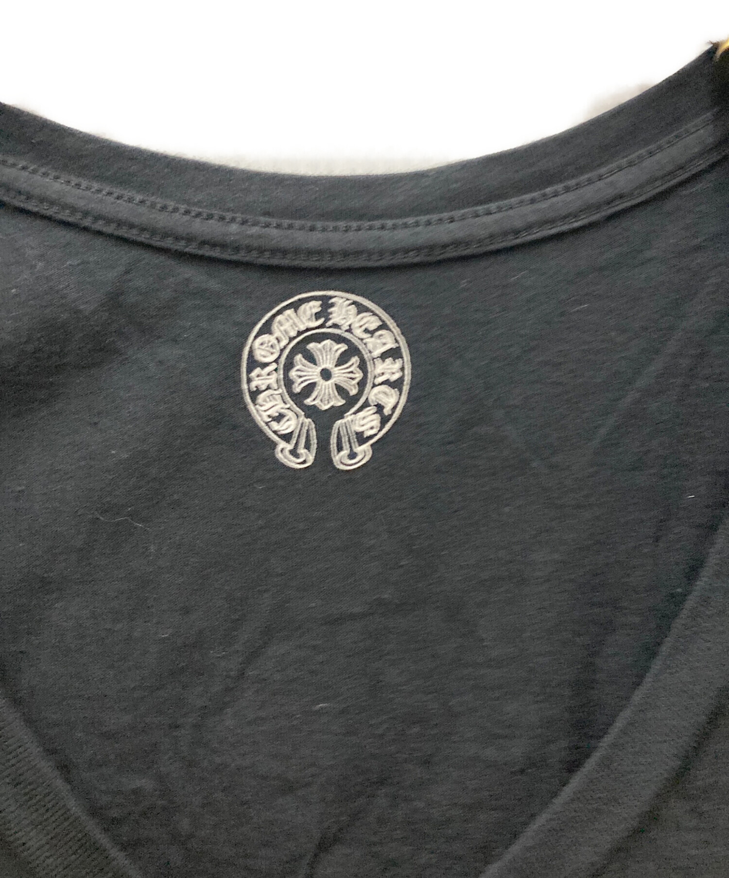 中古・古着通販】CHROME HEARTS (クロムハーツ) VネックロゴTシャツ