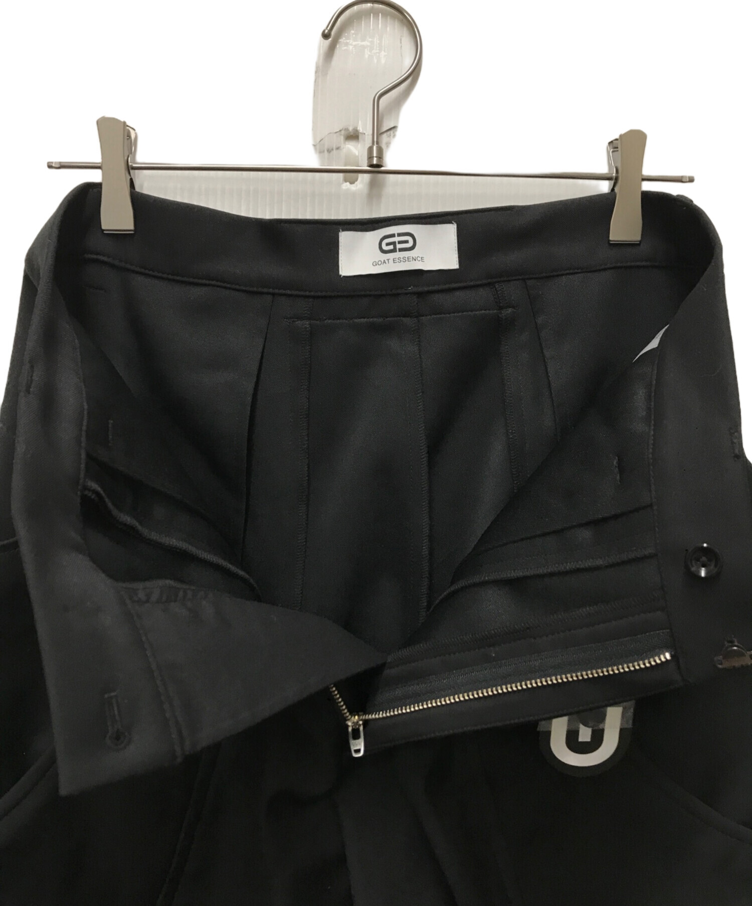 中古・古着通販】GOAT ESSENCE (ゴートエッセンス) TUCK WIDE SHORTS