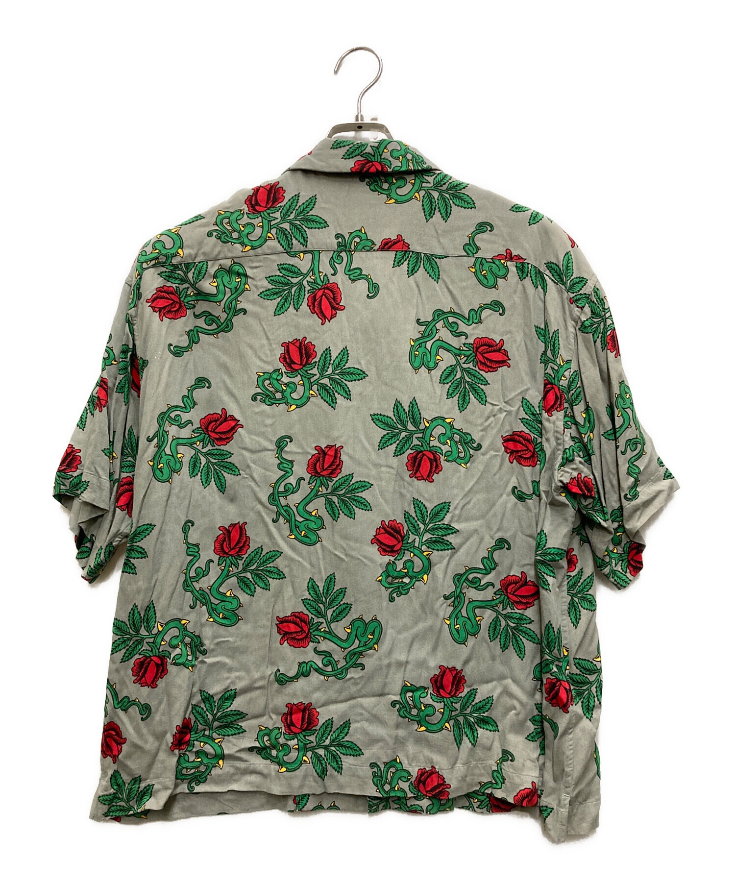 古着断捨離様 中古・古着通販】UNUSED (アンユーズド) Rose Pattern Short-Sleeve
