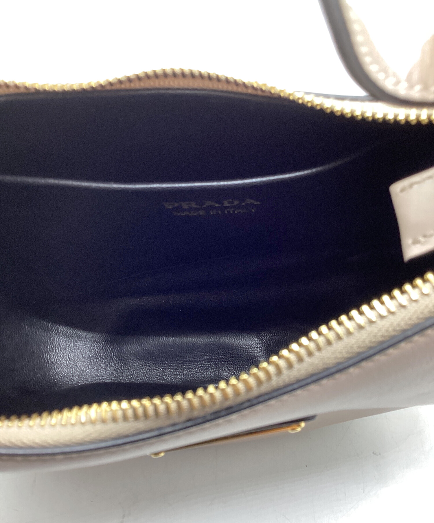 中古・古着通販】PRADA (プラダ) アーケミニレザーショルダーバッグ