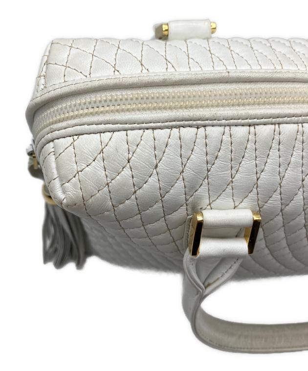 BALLY キルティング ハンドバッグ ホワイト 中古・古着通販】BALLY (バリー) キルティングバッグ ホワイト
