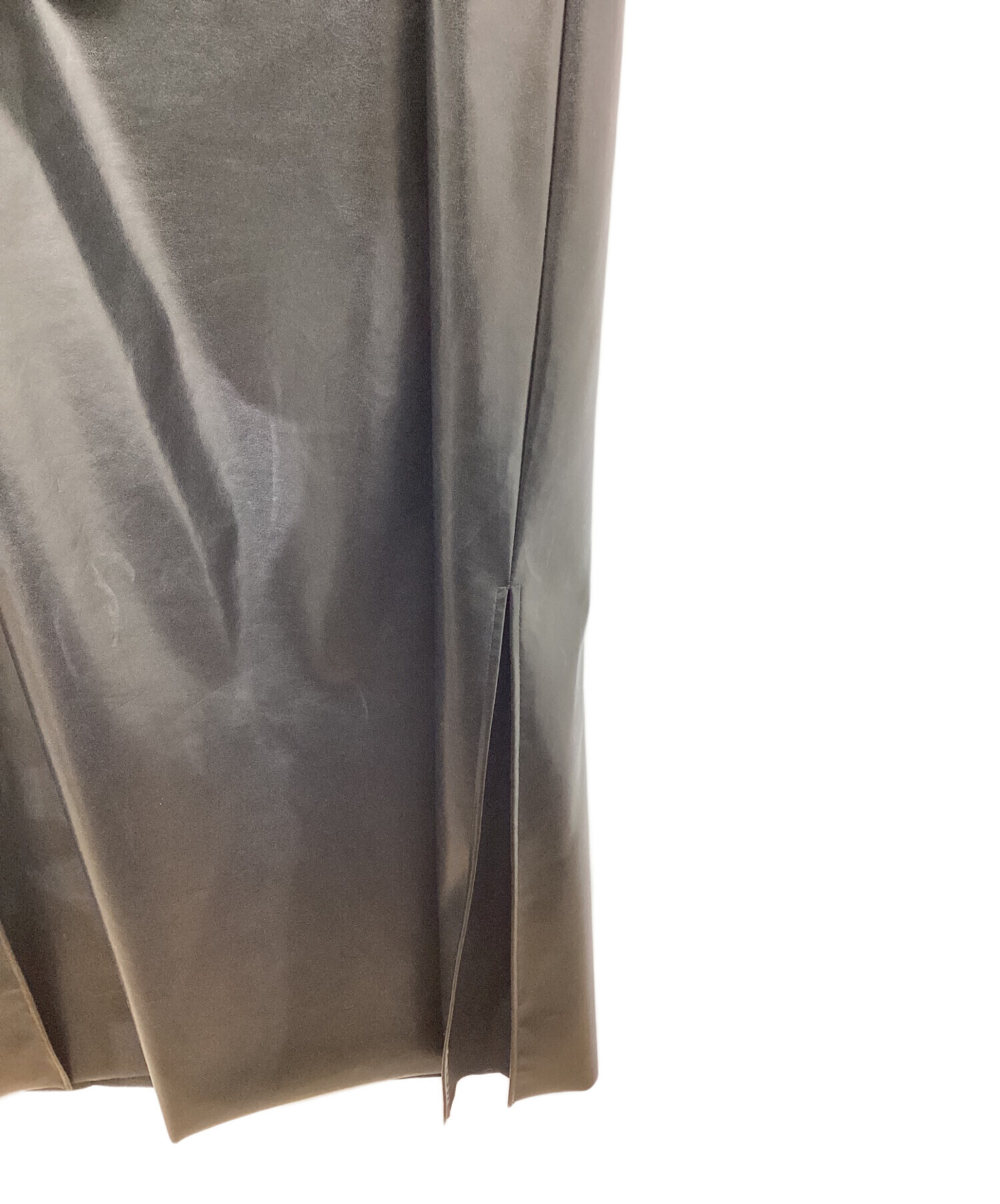 litmus HerPraha キャミソール 中古・古着通販】Her Praha (ハープラハ) エコレザーキャミソール
