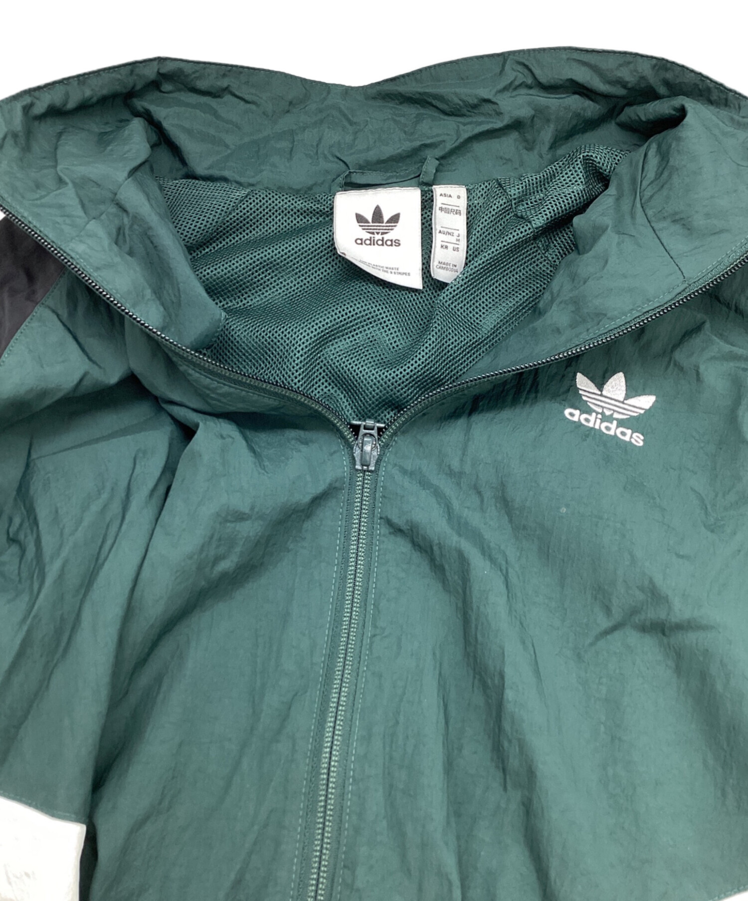 【本日限定値下げ】adidas ナイロンジャケット サイズM HK7321 本日限定値下げ】adidas ナイロンジャケット サイズM HK7321 メンズ