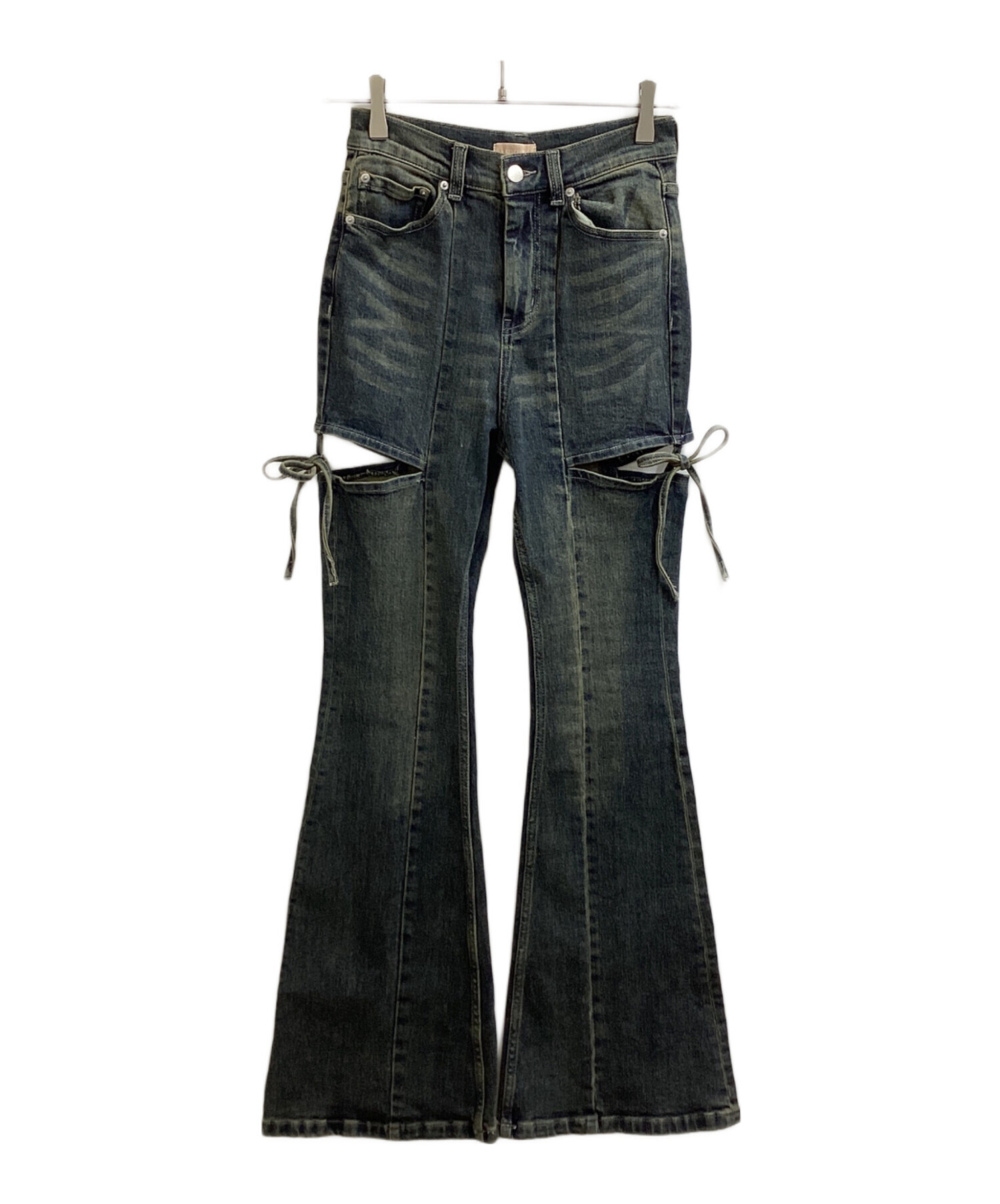 カットアウトリボンデニムパンツ　リゼクシー 中古・古着通販】RESEXXY (リゼクシー) カットアウトリボン