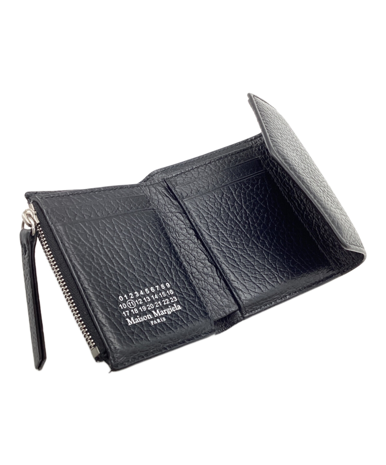 Maison Margiela ブラックレザー 三つ折り財布 Maison Margiela 黒 レザー 三つ折り財布 Maison Margiela メゾン