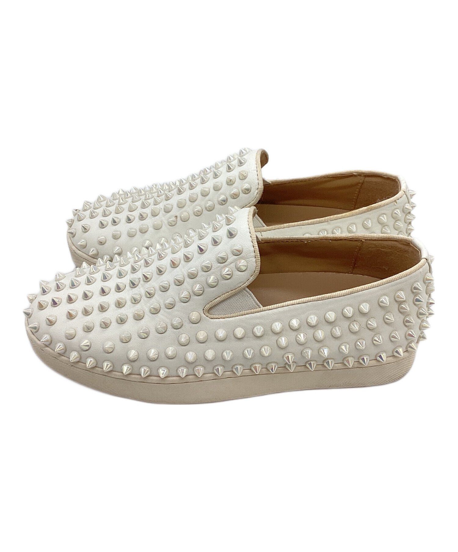 お値下げ未使用クリスチャンルブタンスタッズ付きシルバーサイズ36 中古・古着通販】Christian Louboutin (クリスチャン・ルブタン