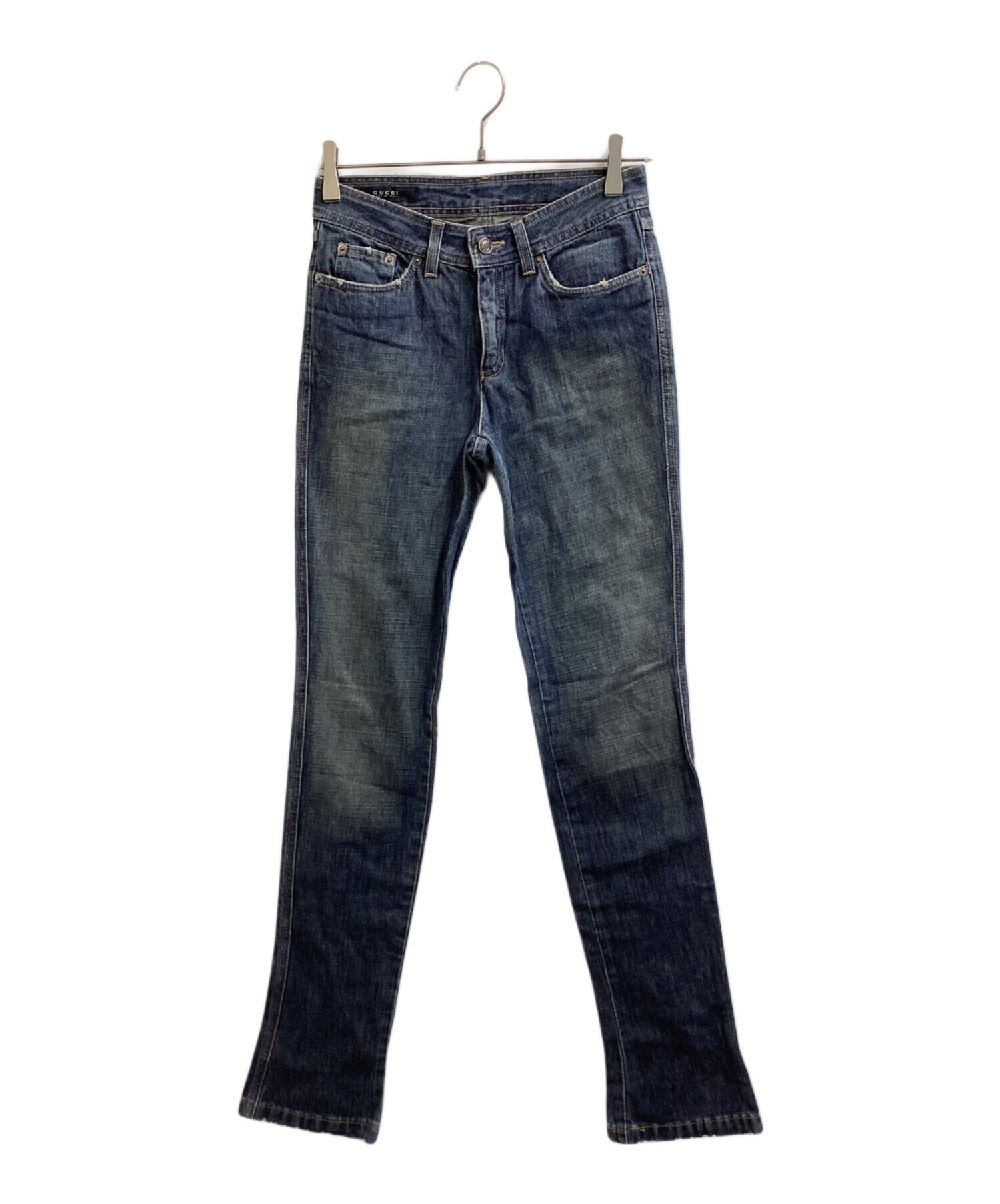 Gucci ブラックデニム スキニー LOVED 刺繍 GUCCI（グッチ）の「Gucci - バタフライ刺繍 スキニージーンズ - women