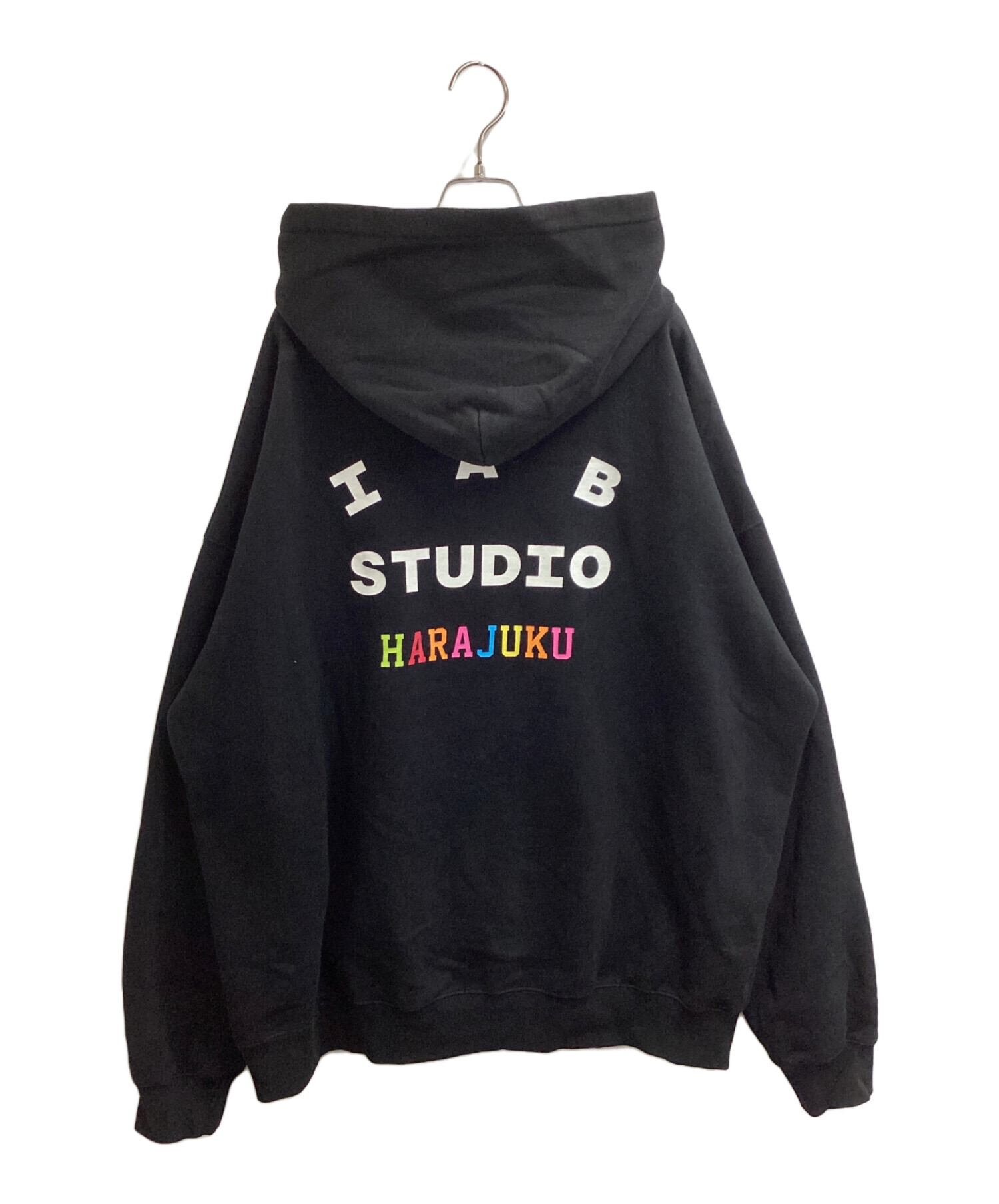 IAB STUDIO アイエービースタジオ フーディー パーカー ブラック XL 中古・古着通販】IAB STUDIO (アイエービースタジオ) harajukuパーカー