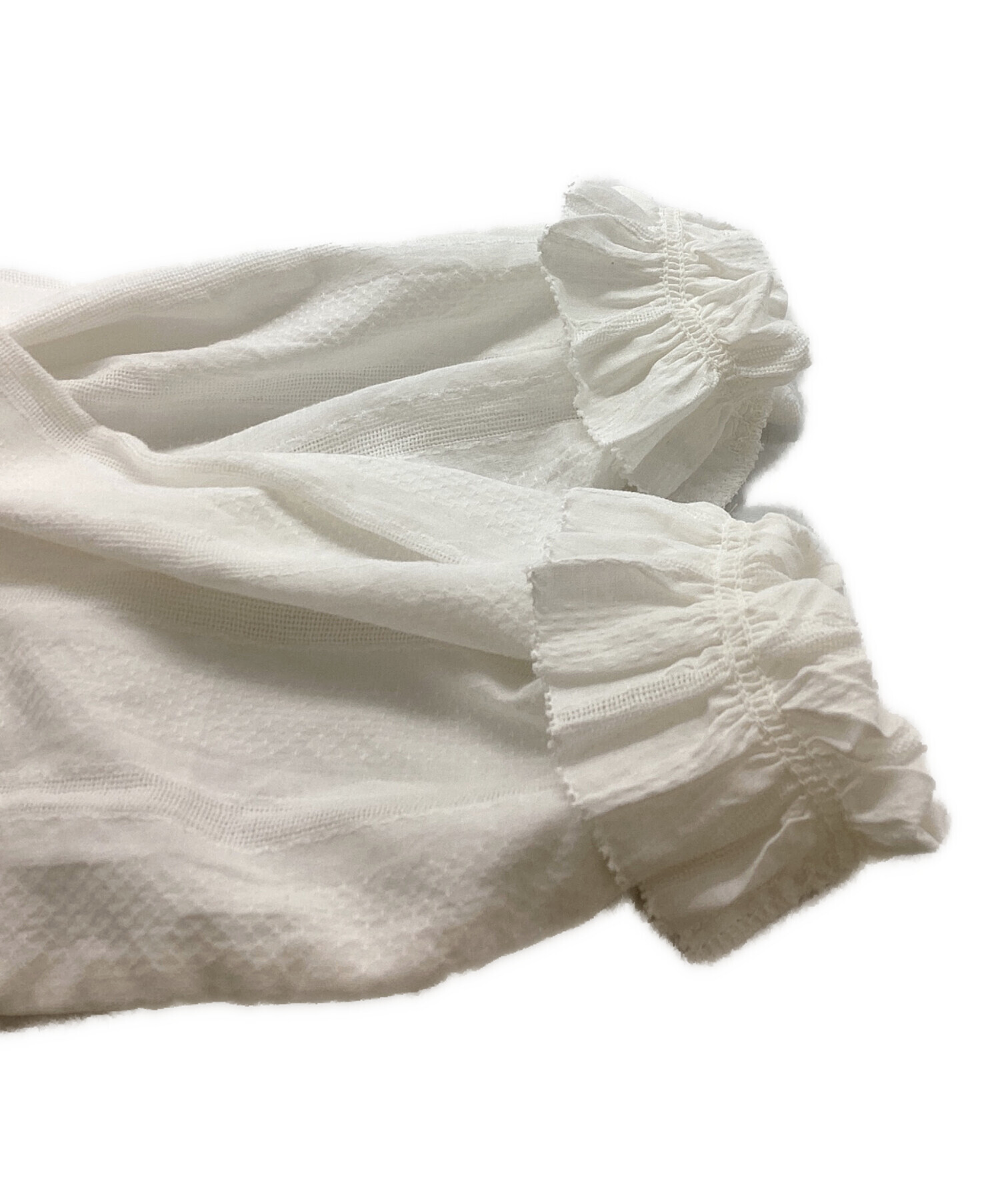 人気The Barnnet ポイジーラッフルブラウス アイボリー The 新品 The