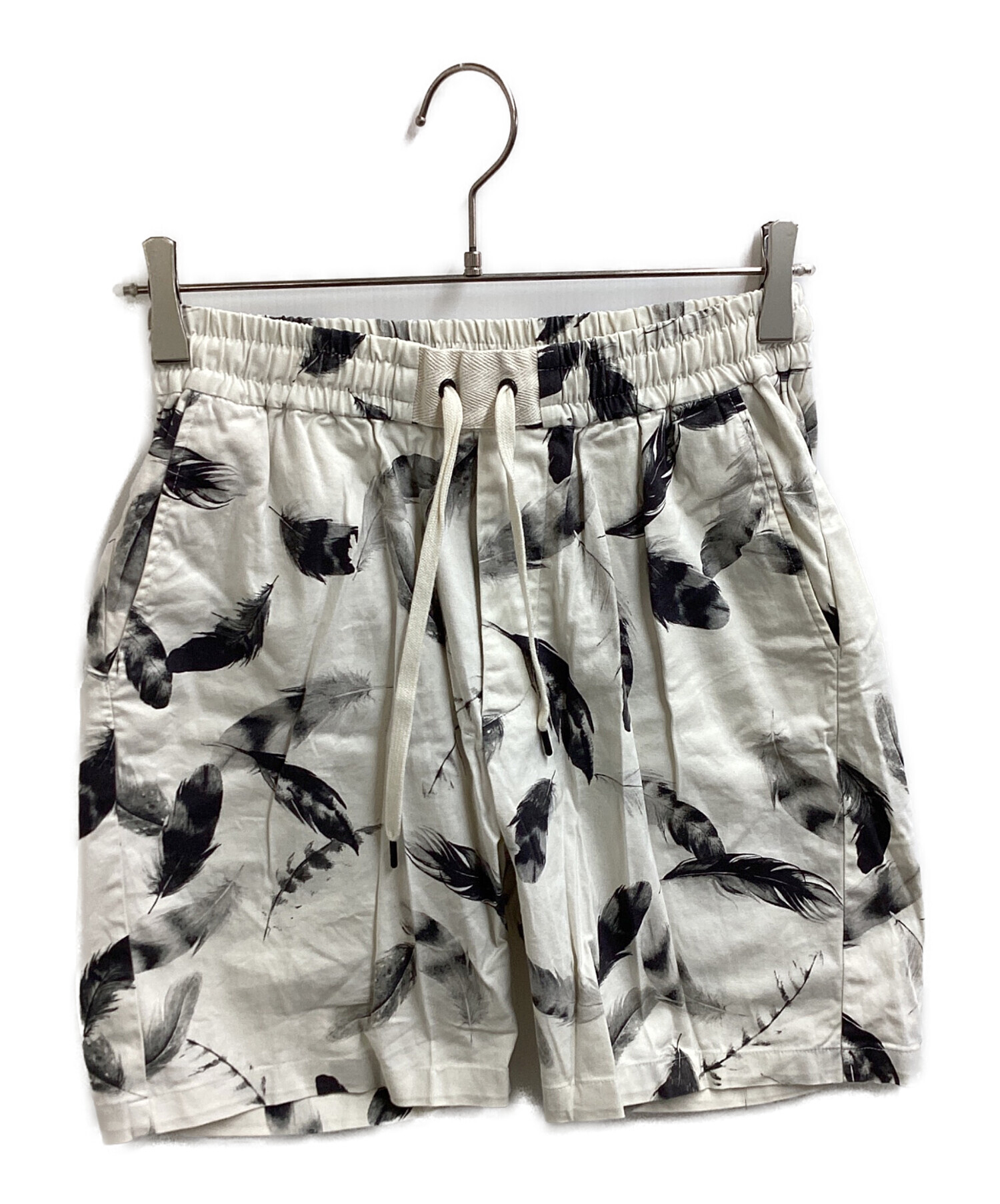 たらくす 中古・古着通販】TATRAS (タトラス) 羽柄ショートパンツ ホワイト
