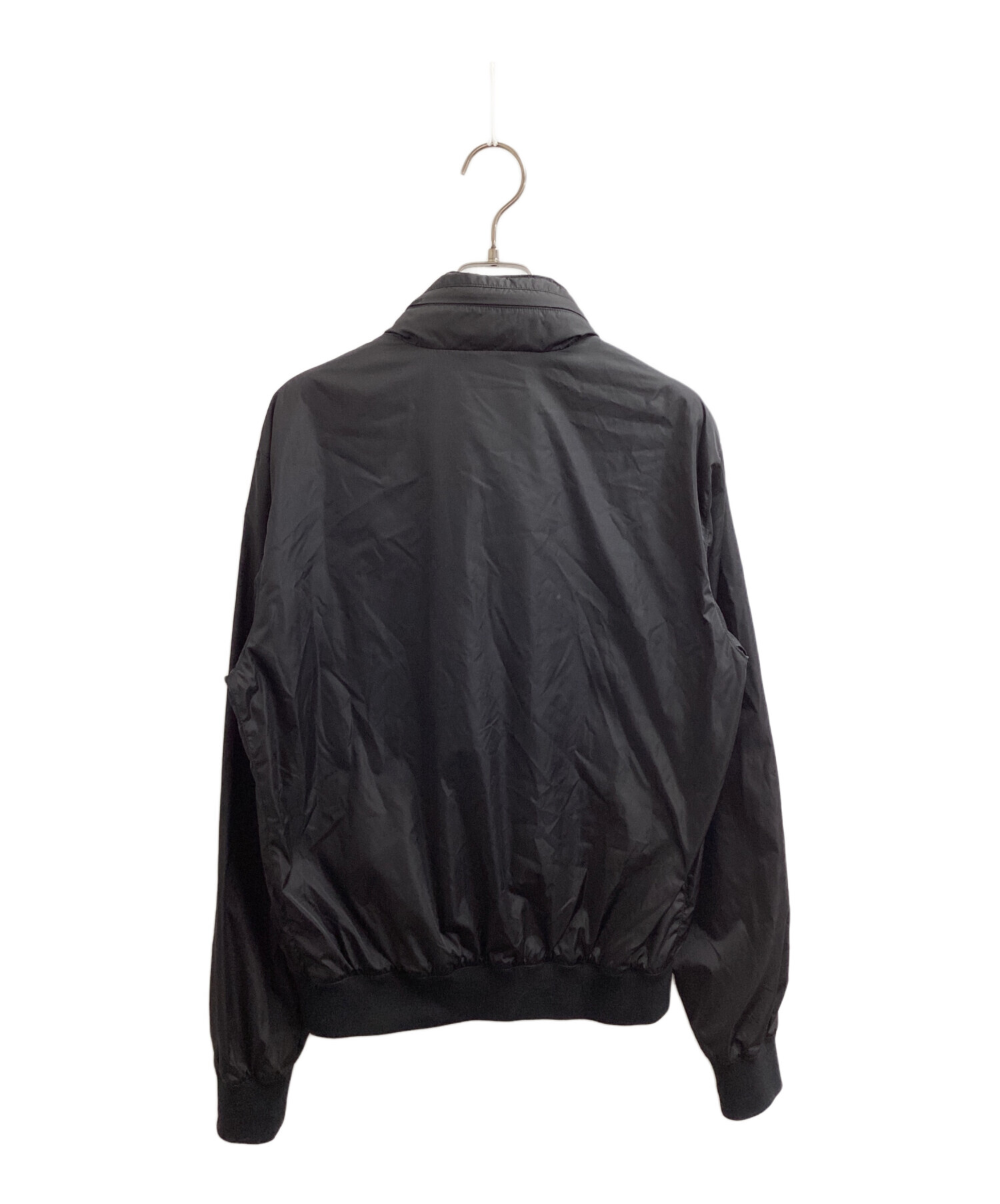GUCCI ノーカラーブラックジャケット38 中古・古着通販】GUCCI (グッチ) パッチ スタンドカラーナイロン