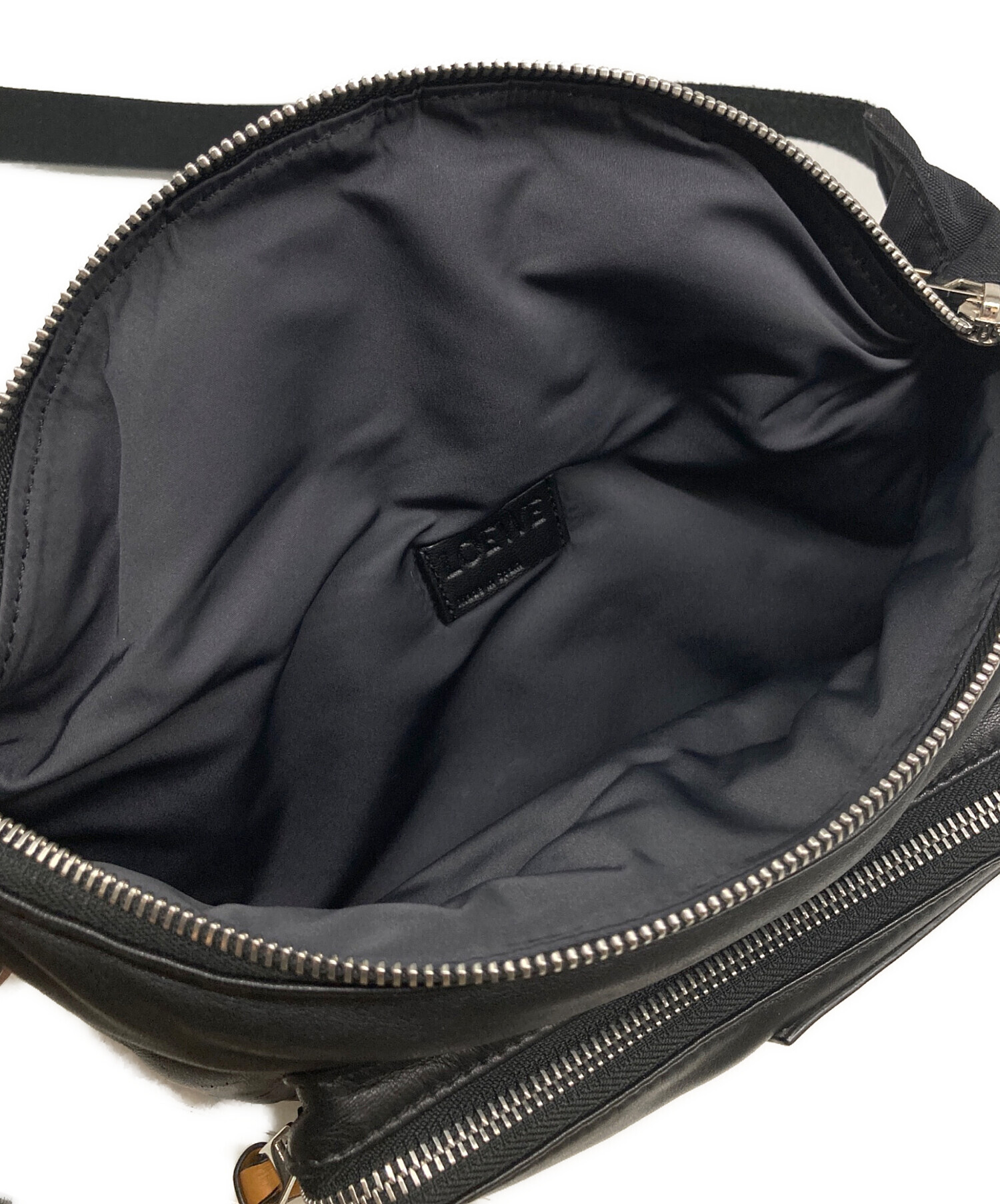 中古・古着通販】LOEWE (ロエベ) Bumbag Puffy ブラック｜ブランド