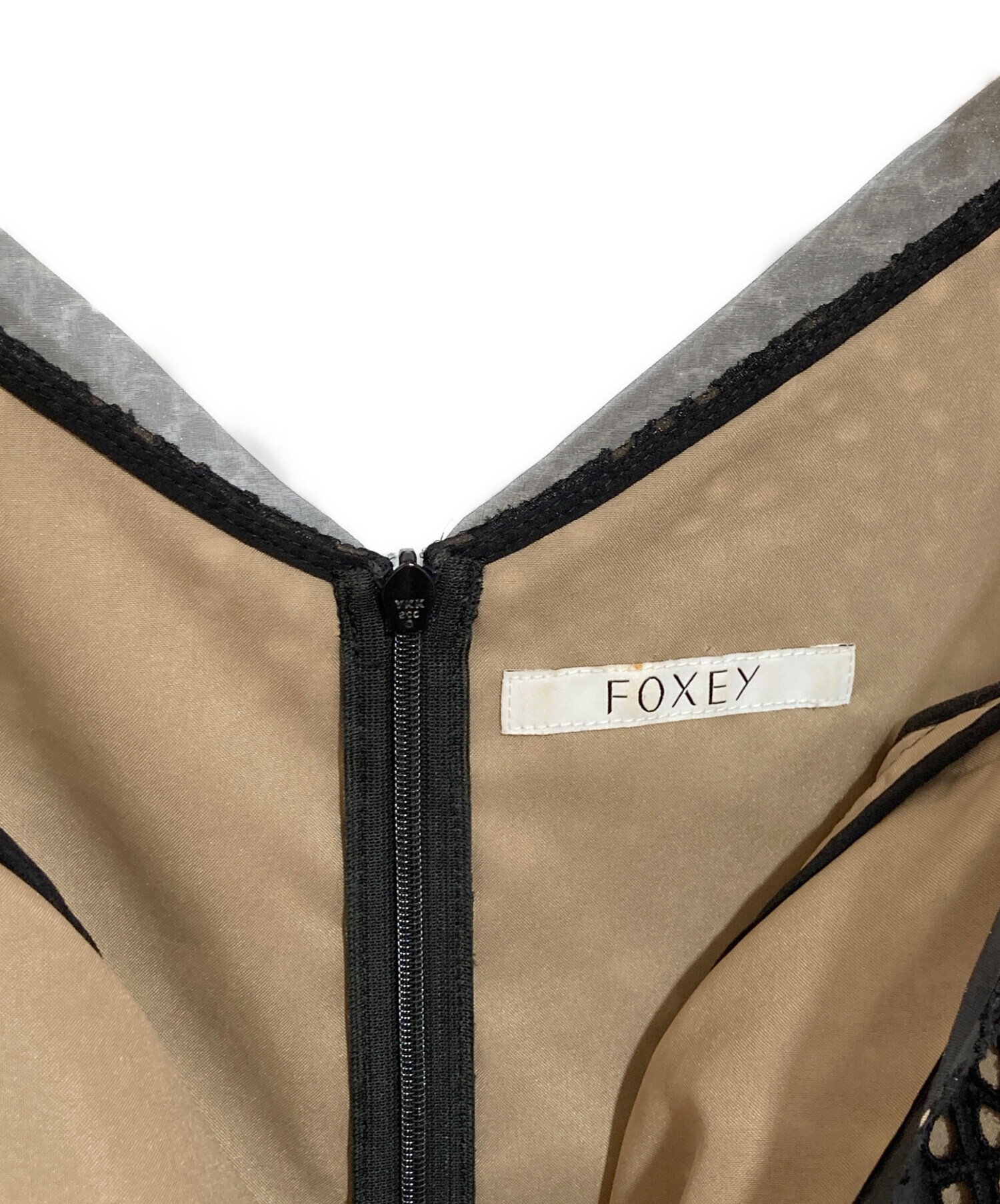 中古・古着通販】FOXEY (フォクシー) 刺繍 レースノースリーブ 