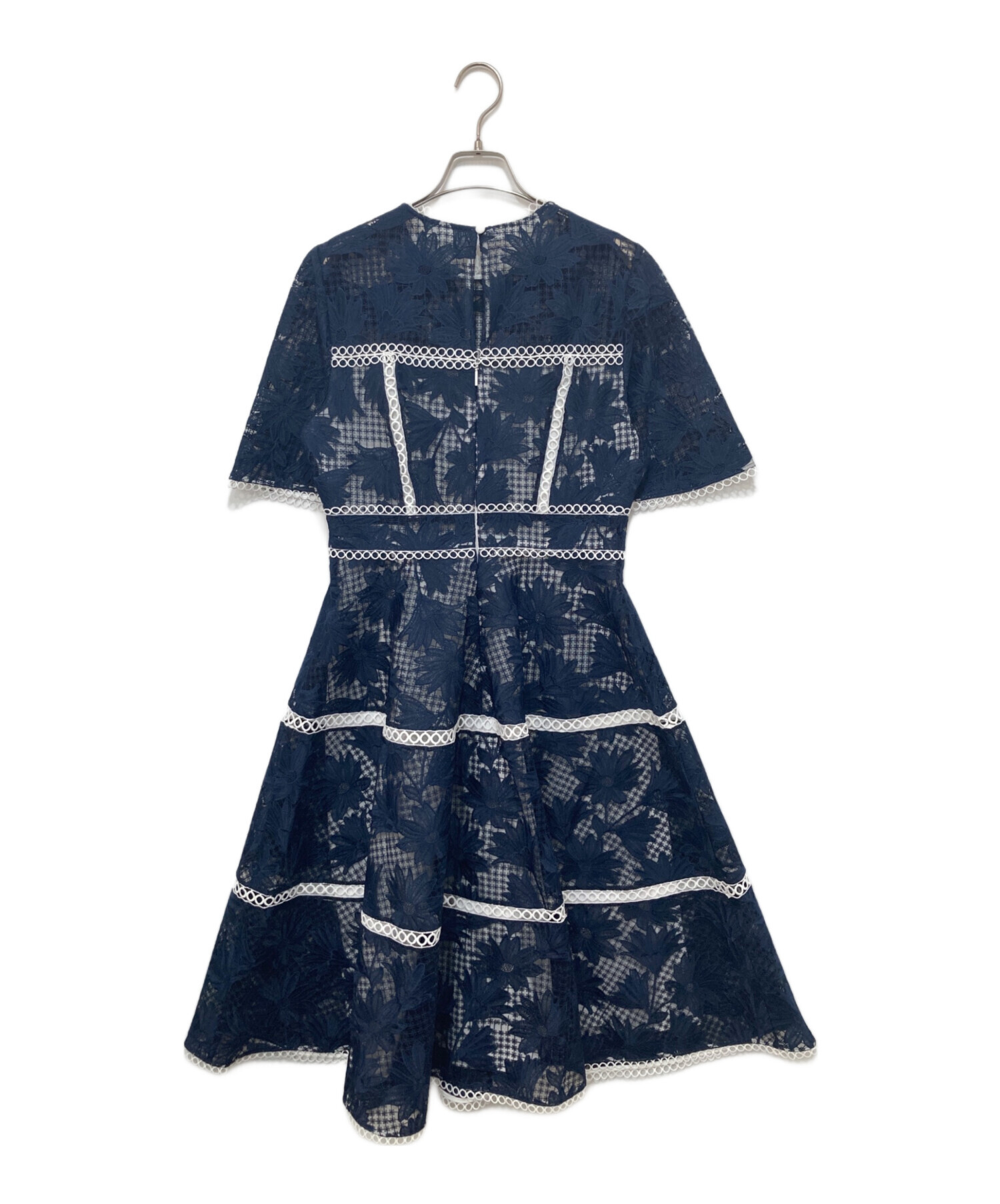 中古・古着通販】TED BAKER (テッドベーカー) レースワンピース 中古・古着通販】TED BAKER (テッドベーカー) レースワンピース