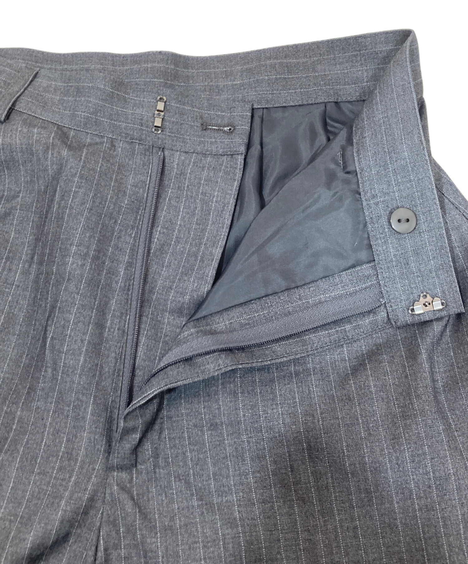 中古・古着通販】Bibiy. (ビビィ) ストライプスラックス グレー サイズ