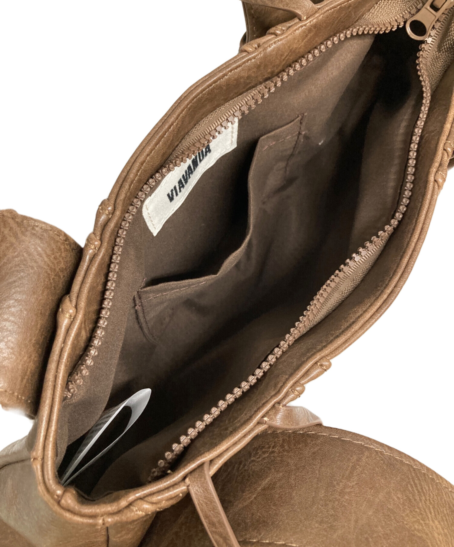 中古・古着通販】VIAVANDA (ヴィアヴァンダ) STRINGS MULTI BAG / MOCA 