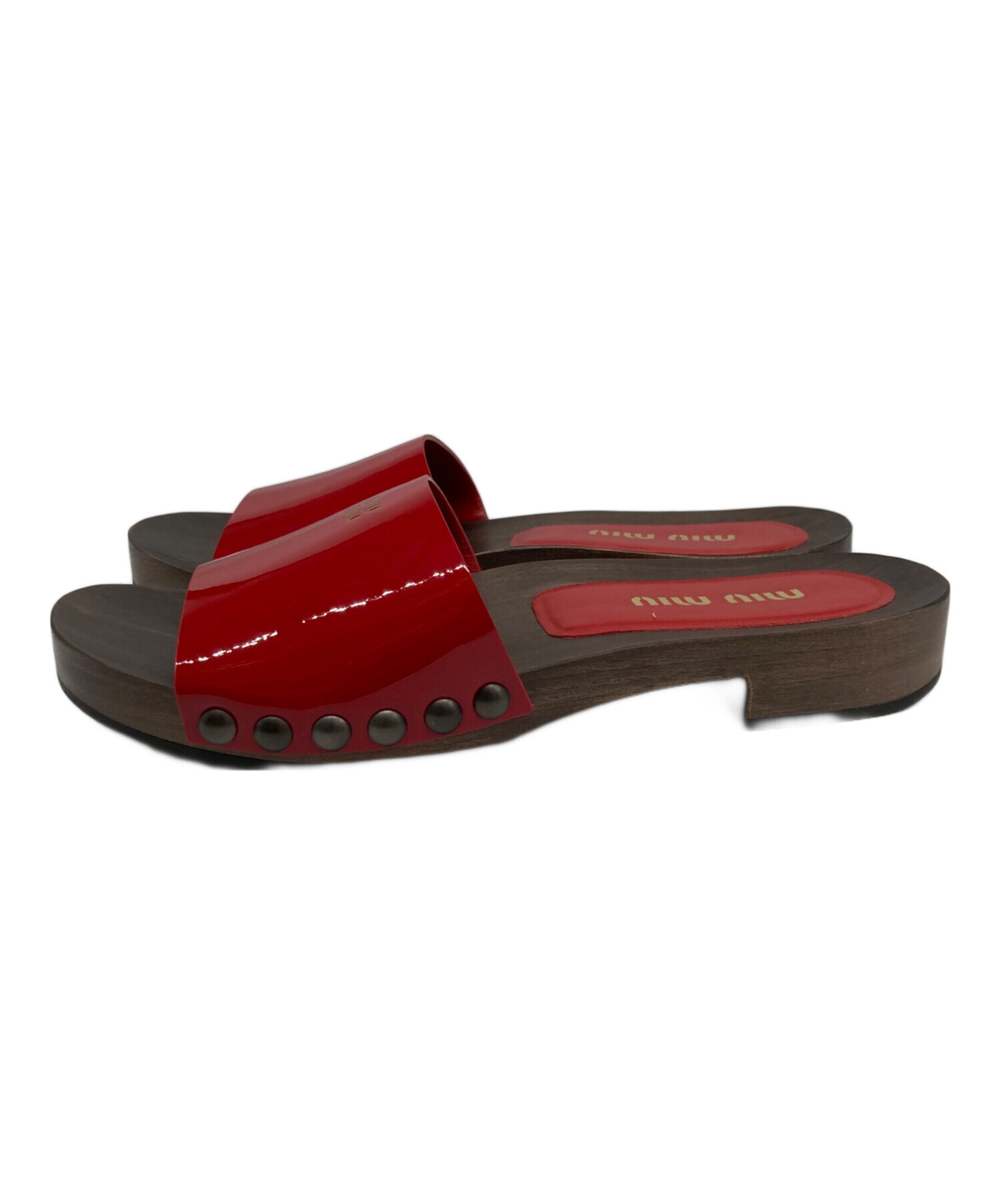 中古・古着通販】MIU MIU (ミュウミュウ) パテントレザー クロッグ 