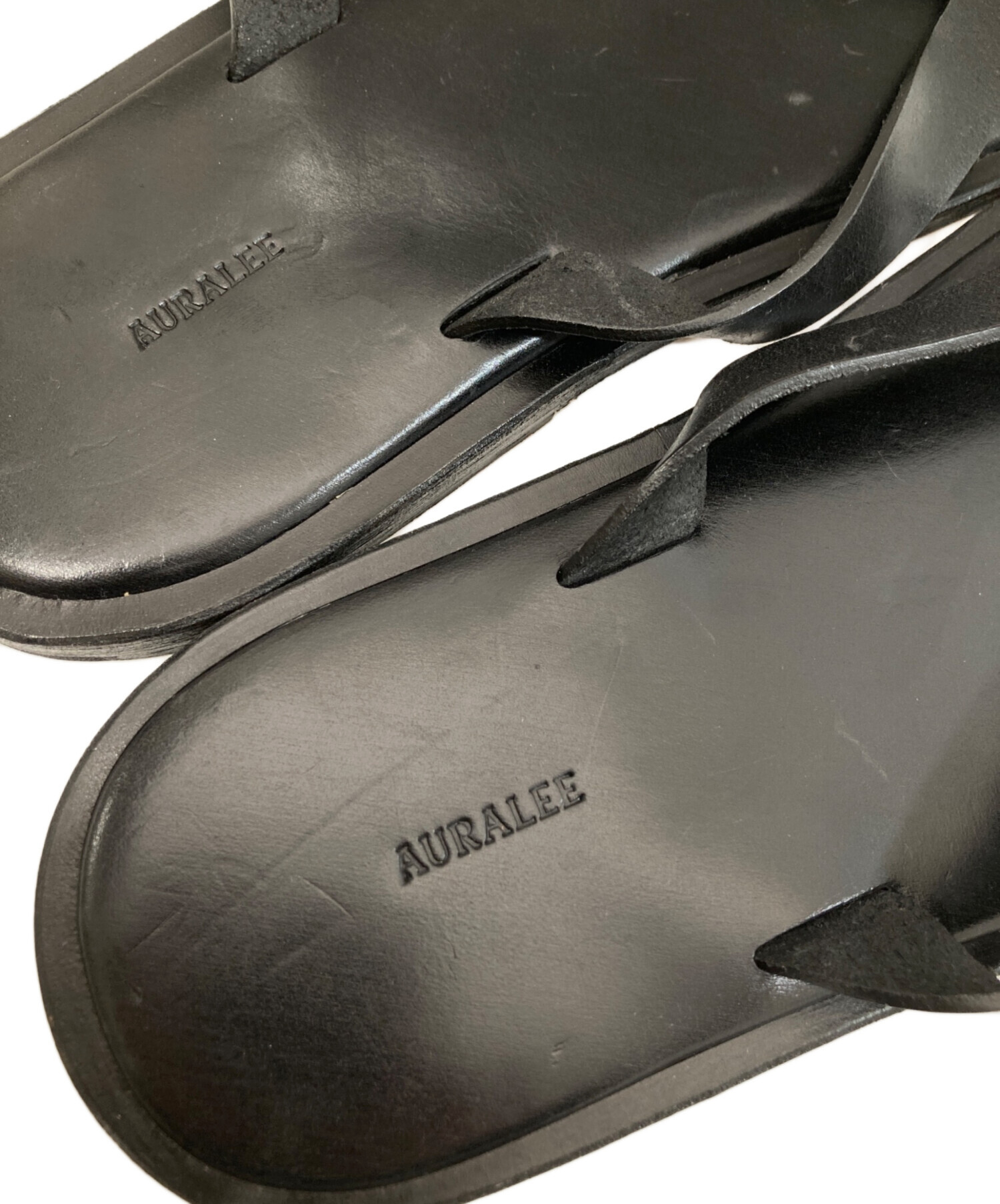 中古・古着通販】AURALEE (オーラリー) レザートングサンダル Leather 中古・古着通販】AURALEE (オーラリー) レザートングサンダル Leather