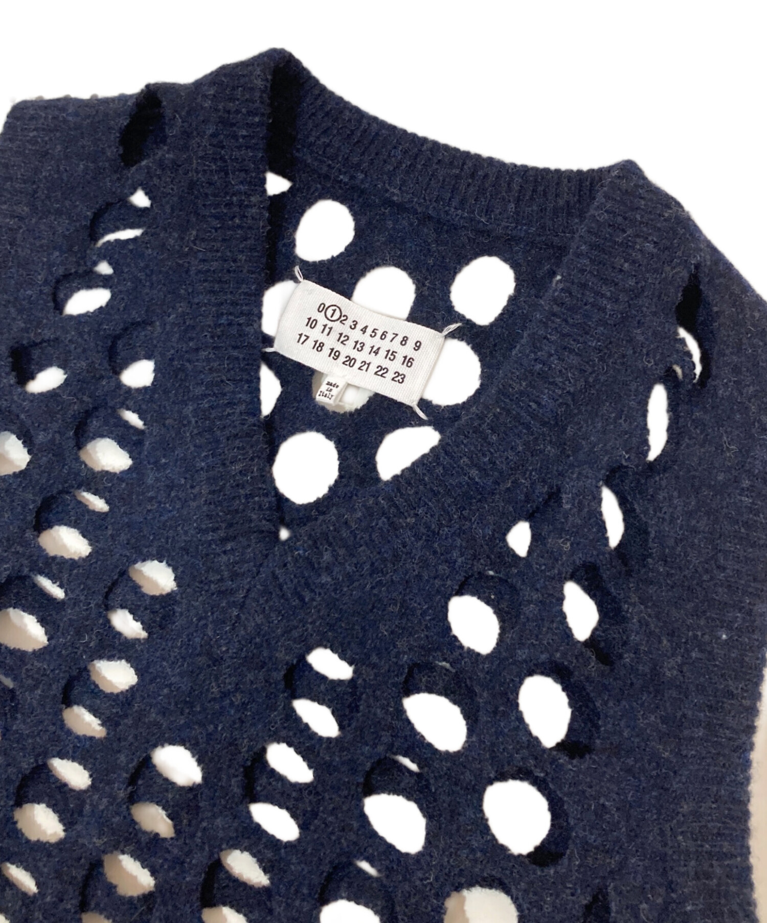 トップス MAISON MARGIELA cable knit vest 2016SS 中古・古着通販】Maison Margiela (メゾンマルジェラ) パンチング