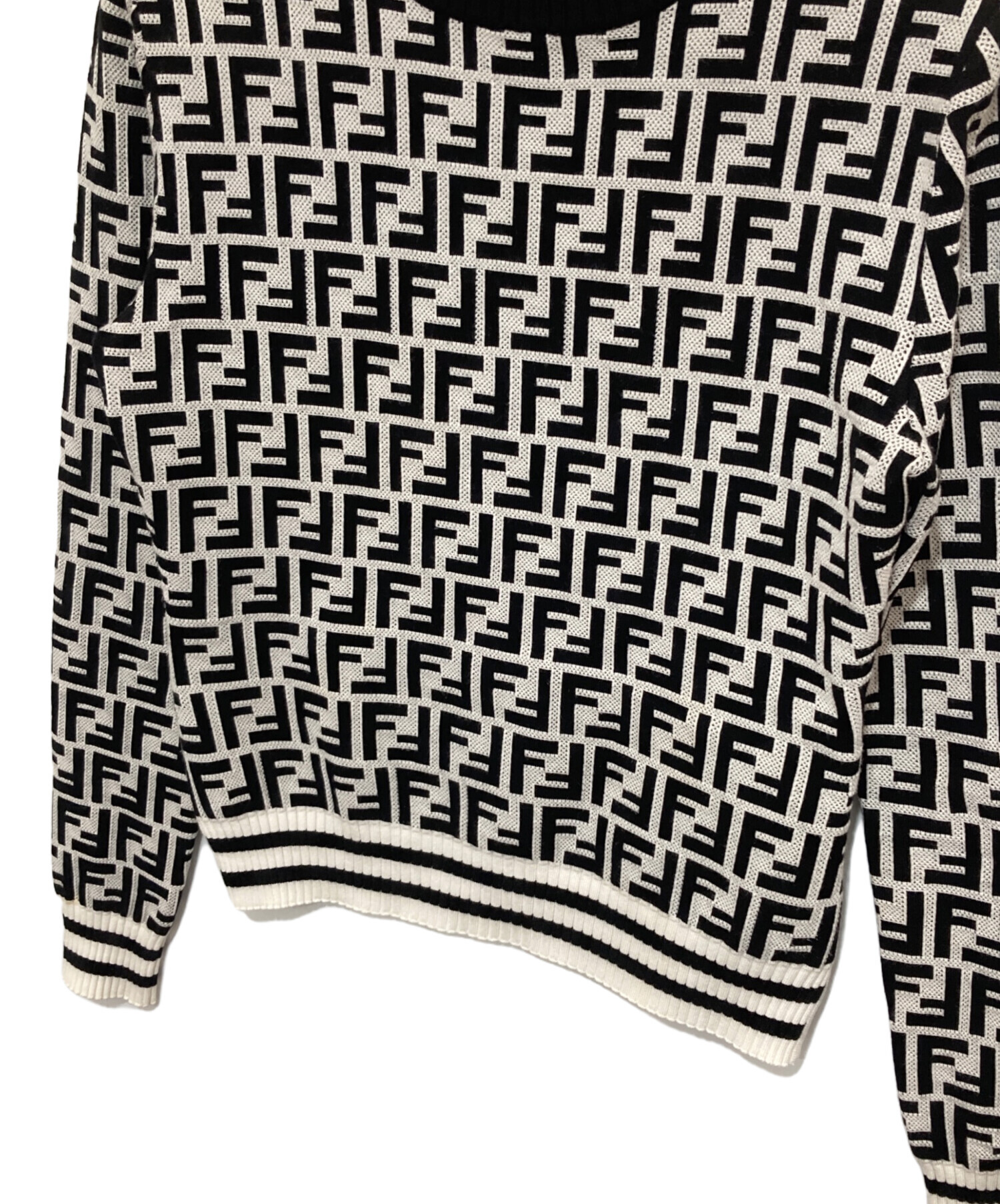 中古・古着通販】FENDI (フェンディ) LOGO PRINT VISCOSE（ロゴ 
