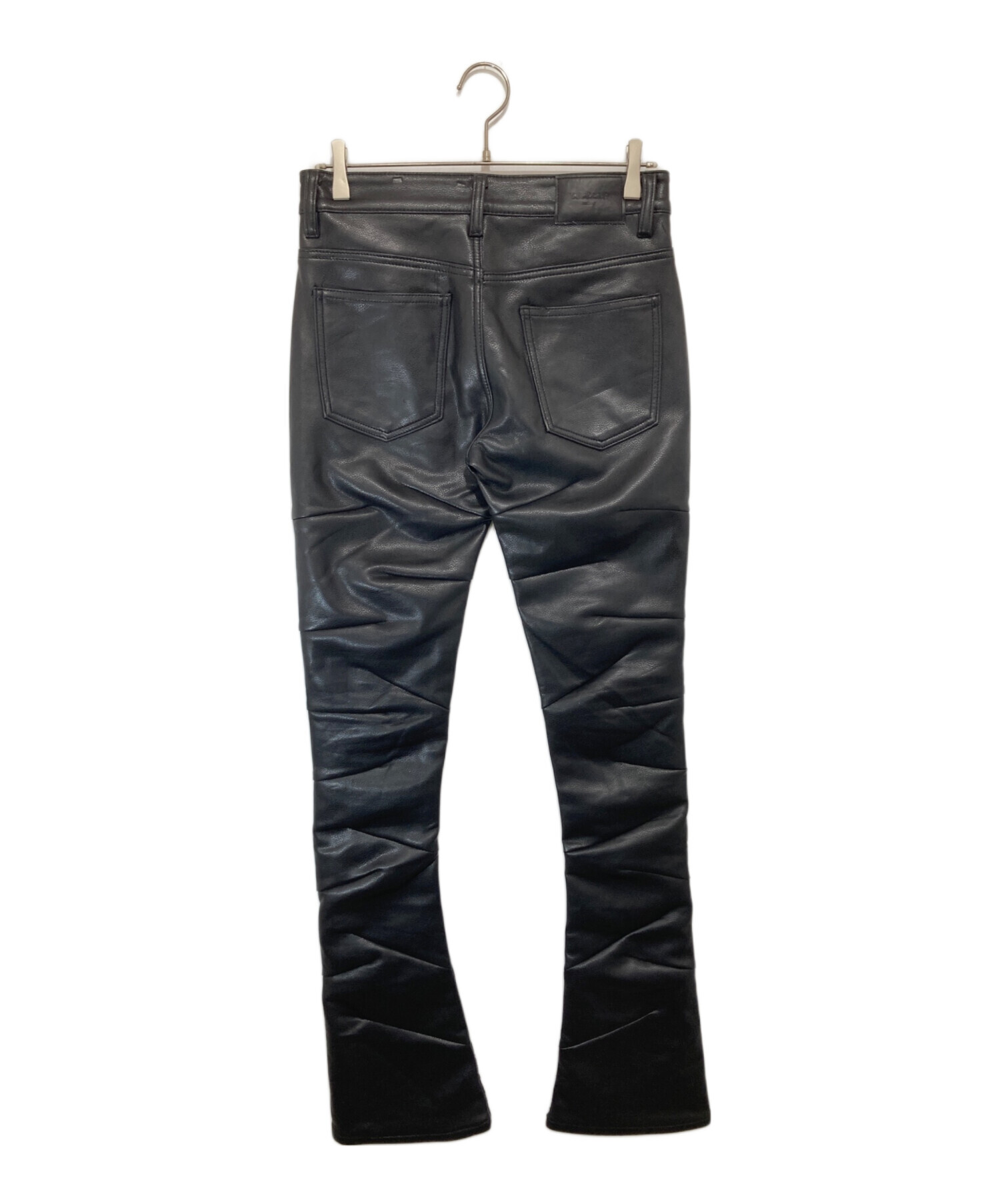 VALABASAS ブラック フレアパンツ サイズ29 中古・古着通販】VALABASAS (バラバサス) レザーフレアパンツ ブラック