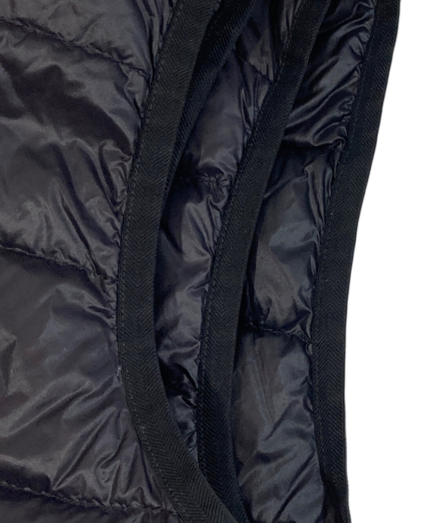 中古・古着通販】PRADA (プラダ) Triangle Logo Plate Down Vest