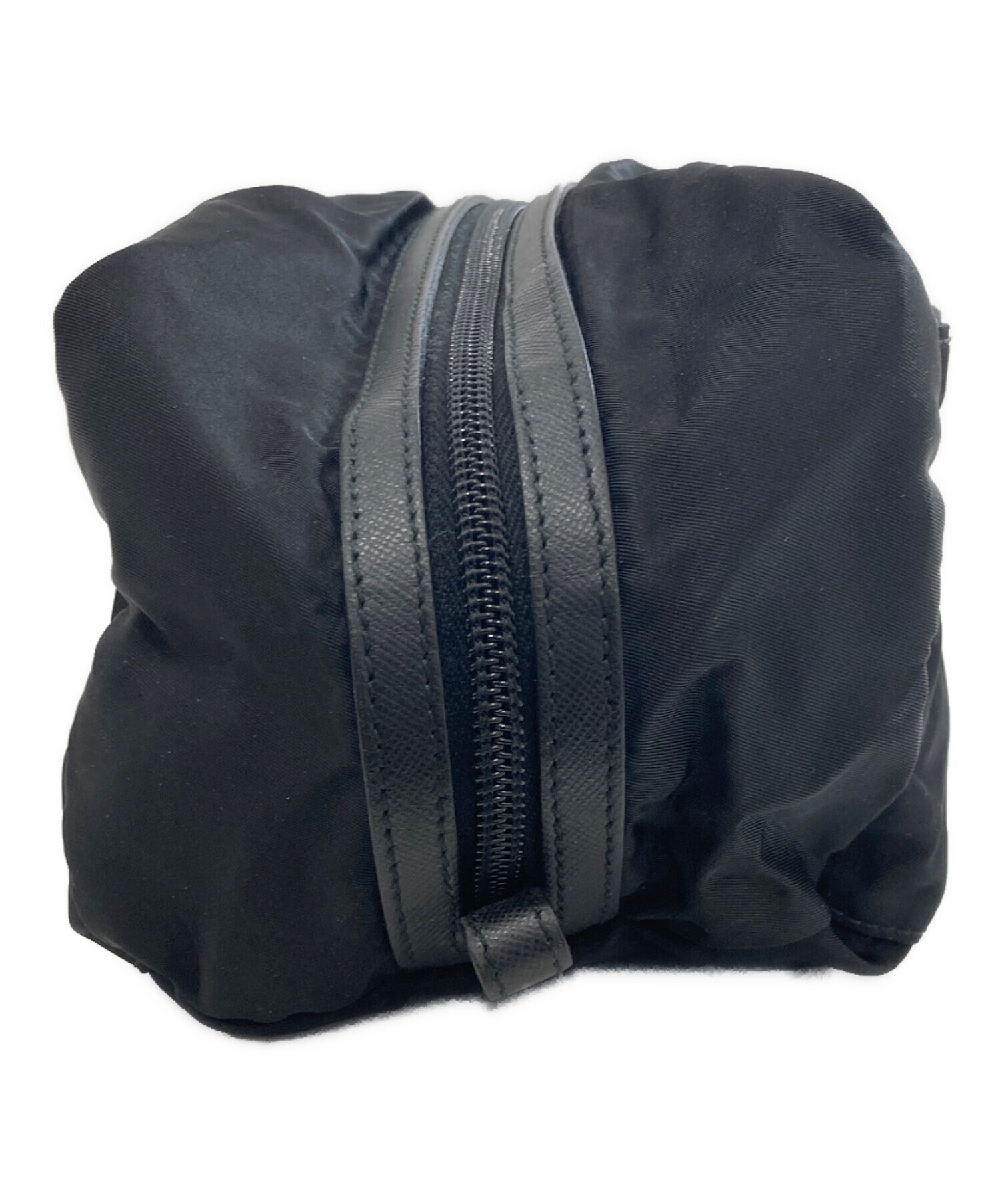 中古・古着通販】PRADA (プラダ) 三角プレート ナイロンクラッチバッグ