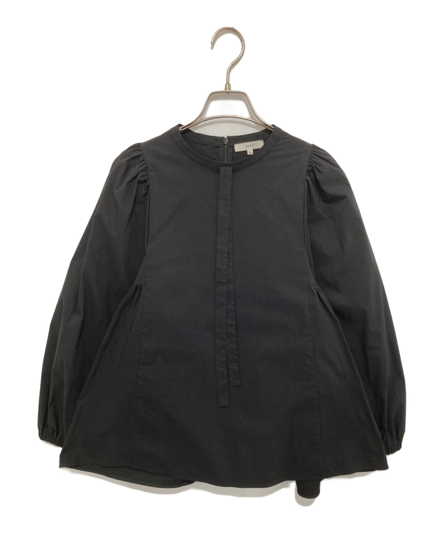 中古・古着通販】YORI (ヨリ) サイドギャザーブラウス YR2221-105AW 