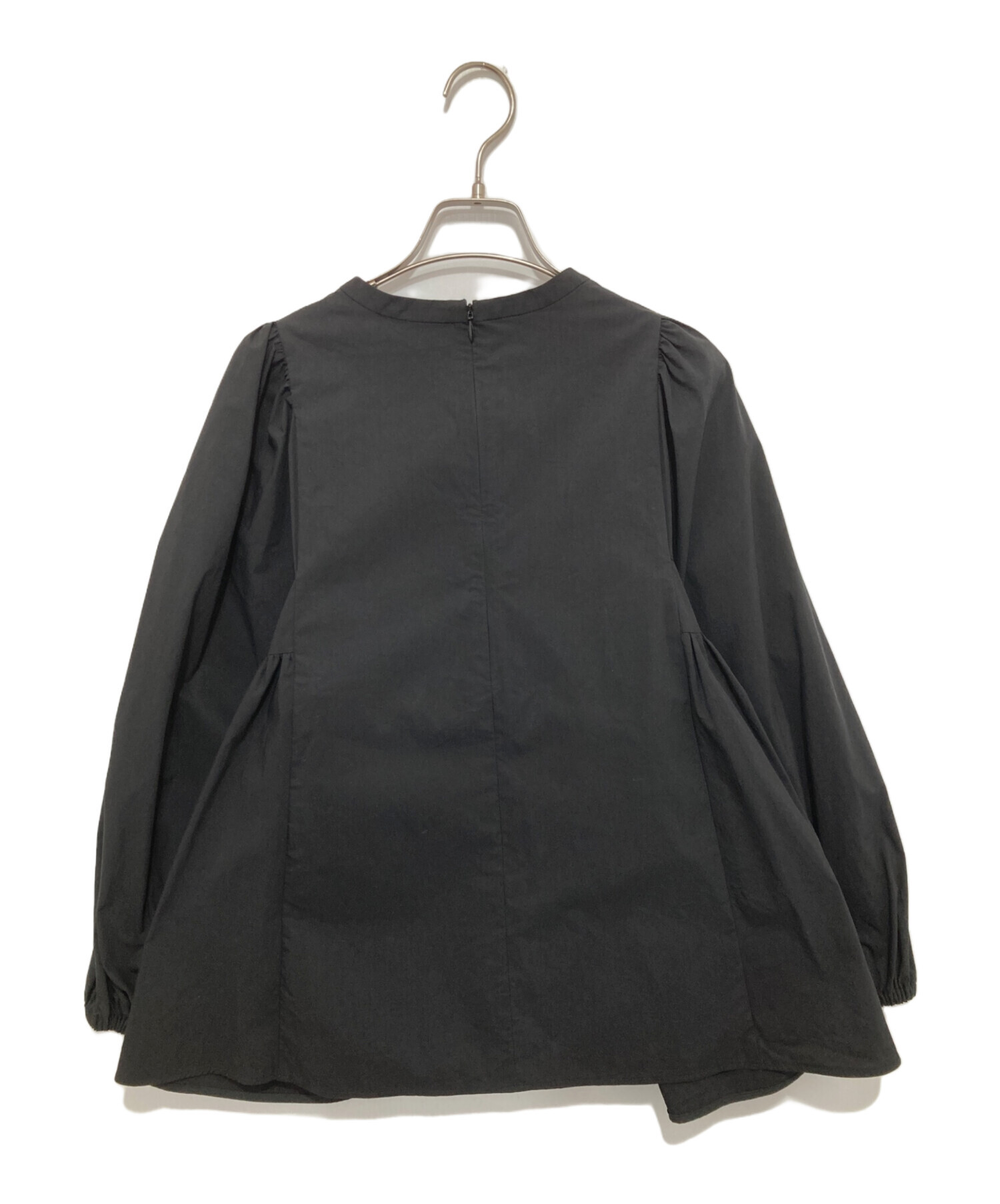 中古・古着通販】YORI (ヨリ) サイドギャザーブラウス YR2221-105AW 