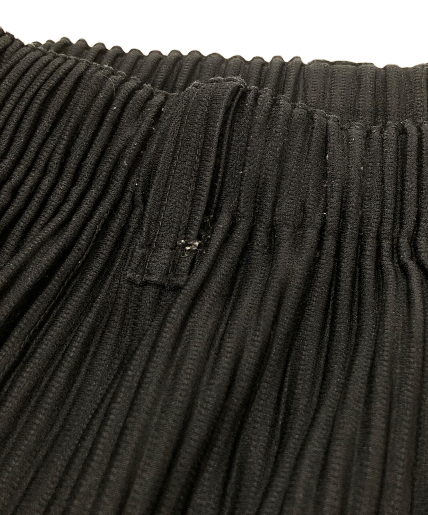 Homme plisse issey miyake テーパードパンツ HOMME PLISSE ISSEY MIYAKE(オムプリッセイッセイミヤケ) BASIC