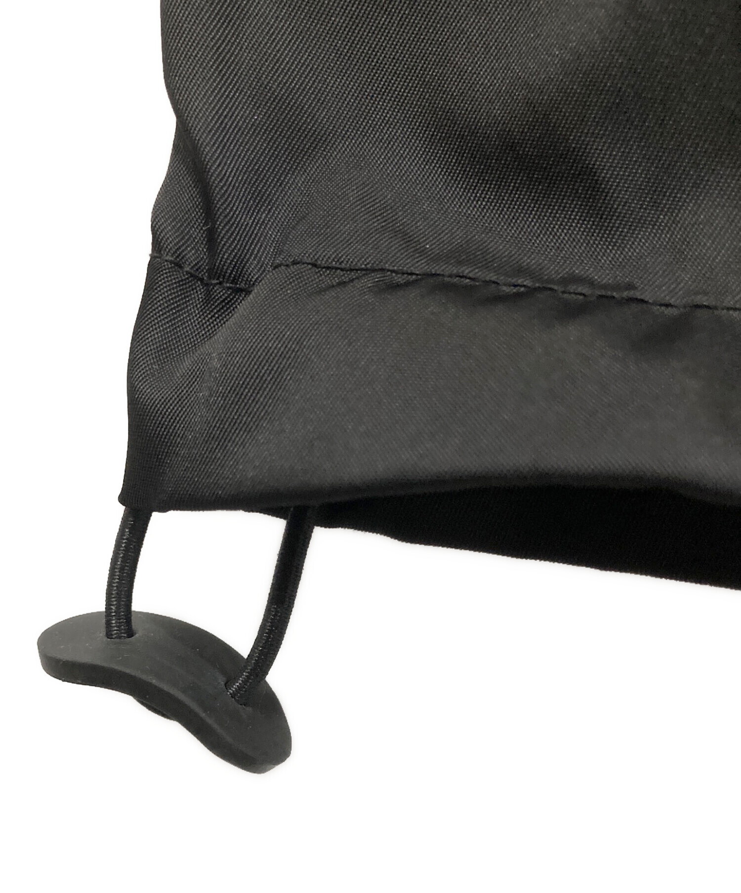 中古・古着通販】PRADA (プラダ) トライアングルロゴプレート Re-Nylon
